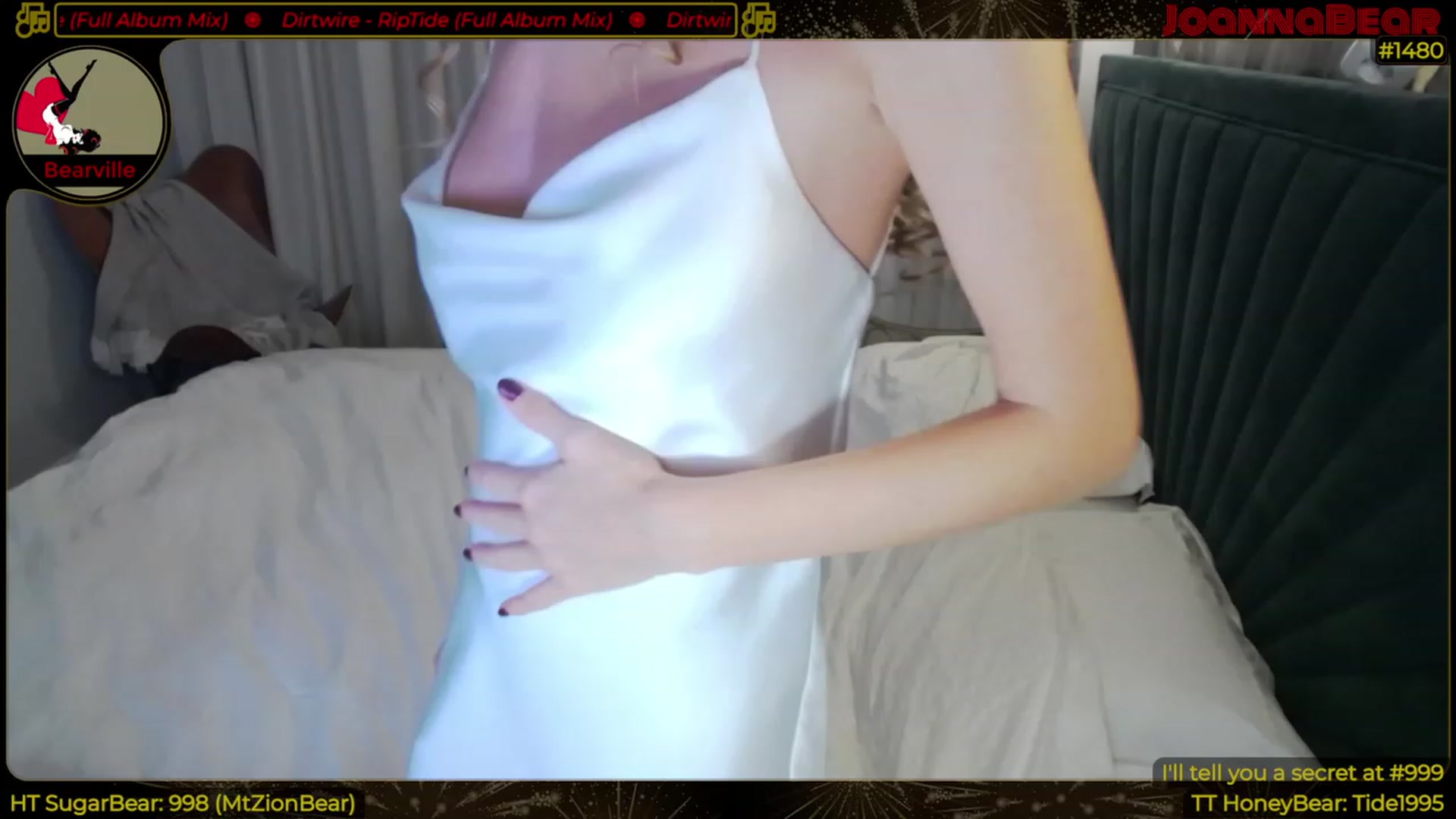 Gallery image thumbnail from JoBearr's myfreecams stream on, 02/06/2023, 24:52 image 12 of 20
