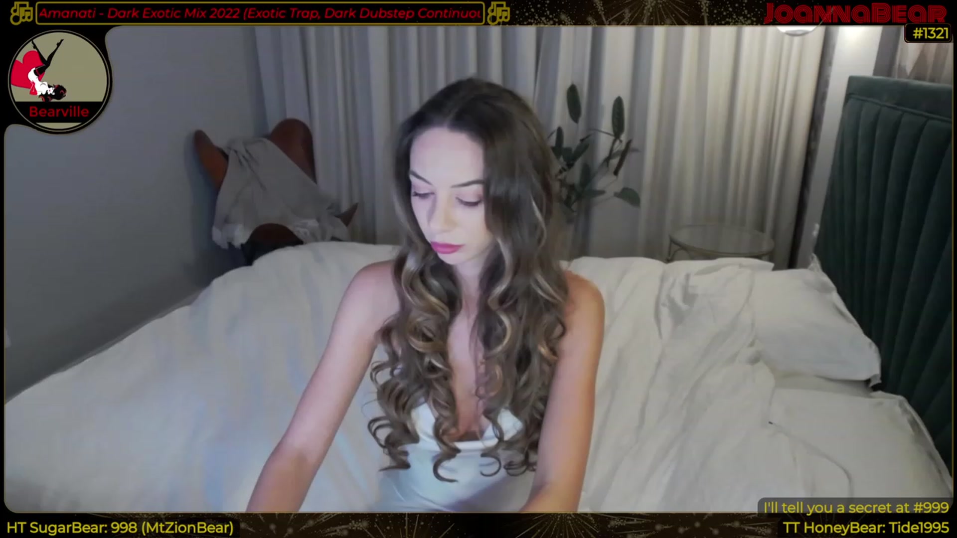 Gallery image thumbnail from JoBearr's myfreecams stream on, 02/06/2023, 01:54 image 17 of 20