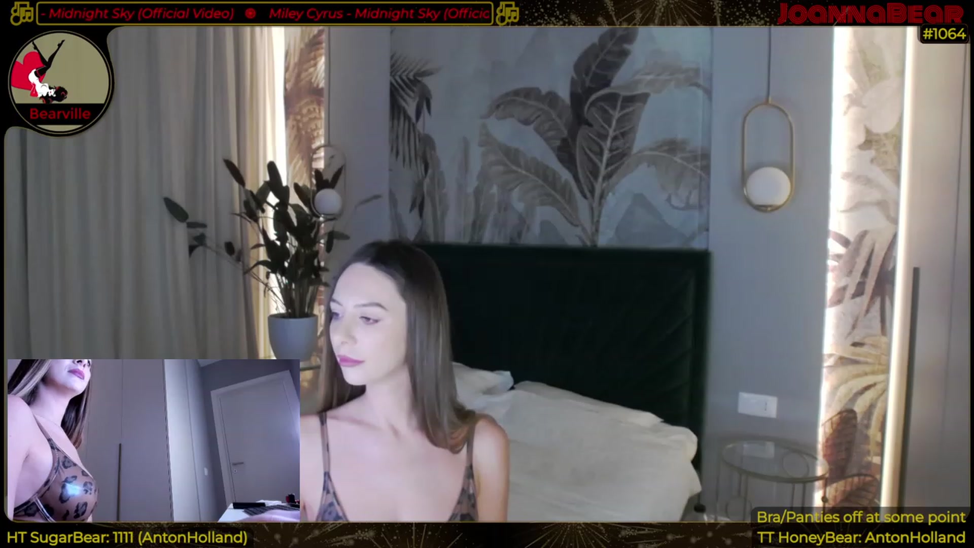 Gallery image thumbnail from JoBearr's myfreecams stream on, 02/19/2023, 24:12 image 15 of 20