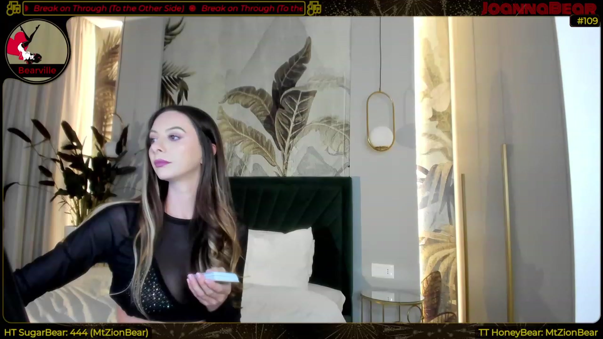 Gallery image thumbnail from JoBearr's myfreecams stream on, 03/08/2023, 01:51 image 17 of 20