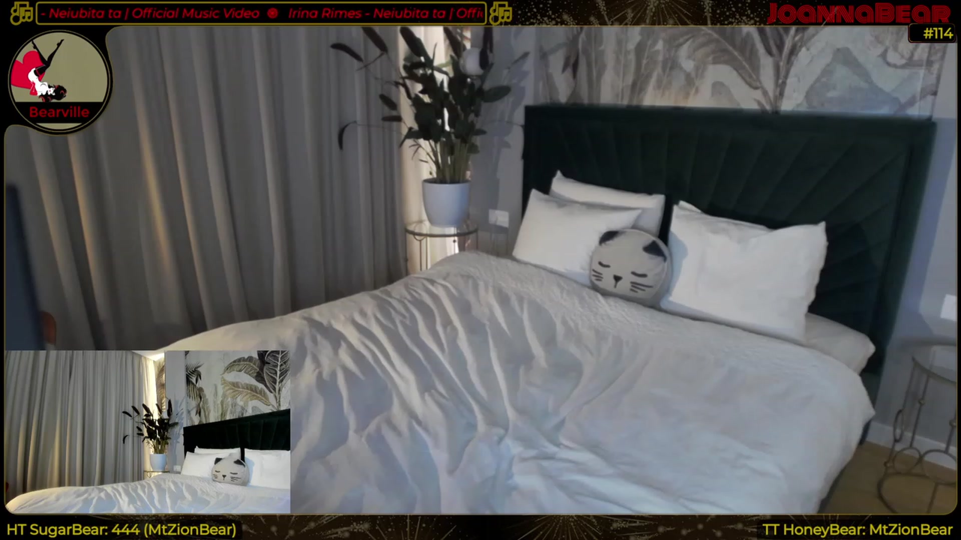 Gallery image thumbnail from JoBearr's myfreecams stream on, 03/08/2023, 02:08 image 5 of 20