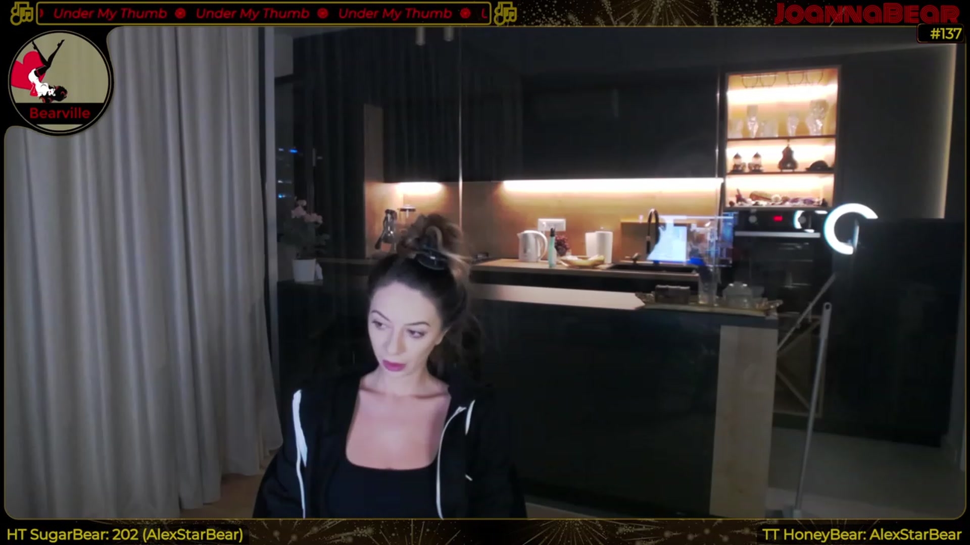 Gallery image thumbnail from JoBearr's myfreecams stream on, 03/12/2023, 04:49 image 10 of 20