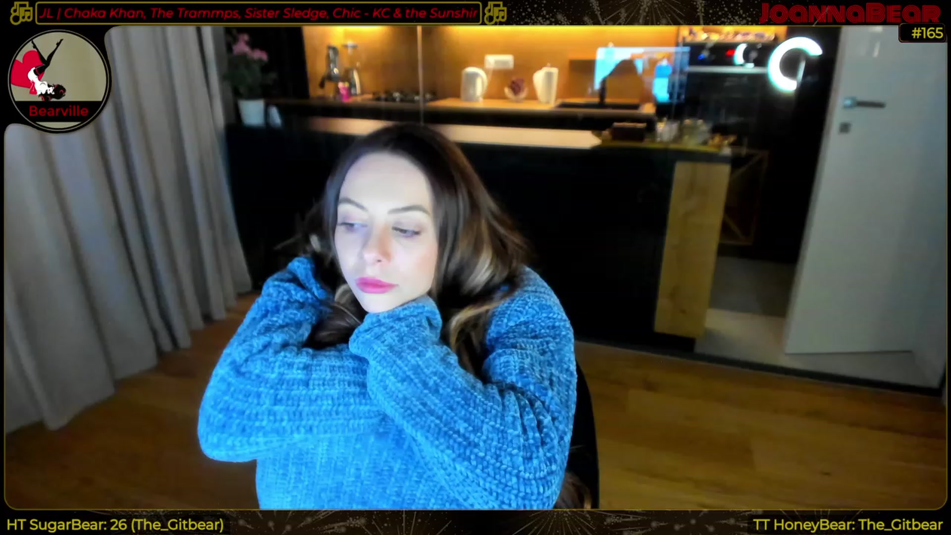 Gallery image thumbnail from JoBearr's myfreecams stream on, 03/15/2023, 24:39 image 3 of 20