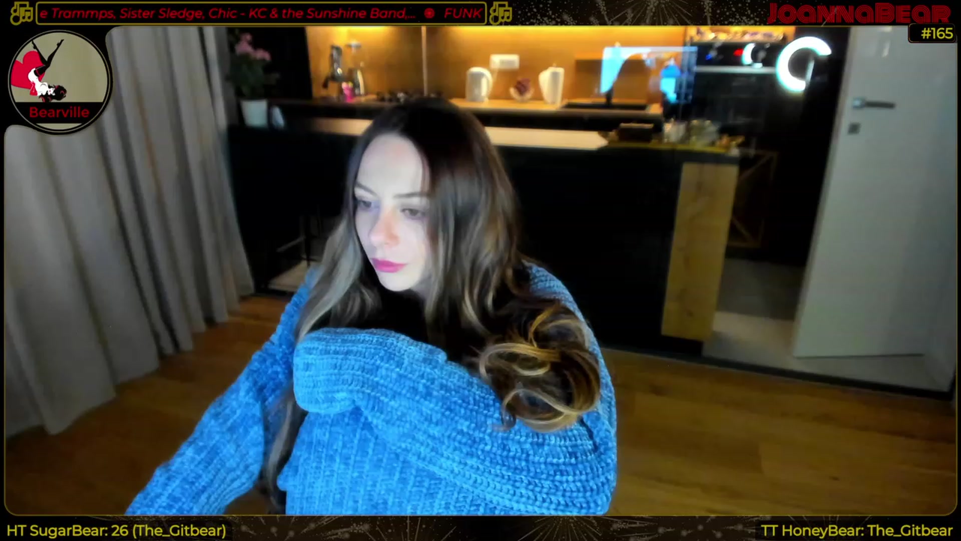 Gallery image thumbnail from JoBearr's myfreecams stream on, 03/15/2023, 24:39 image 4 of 20