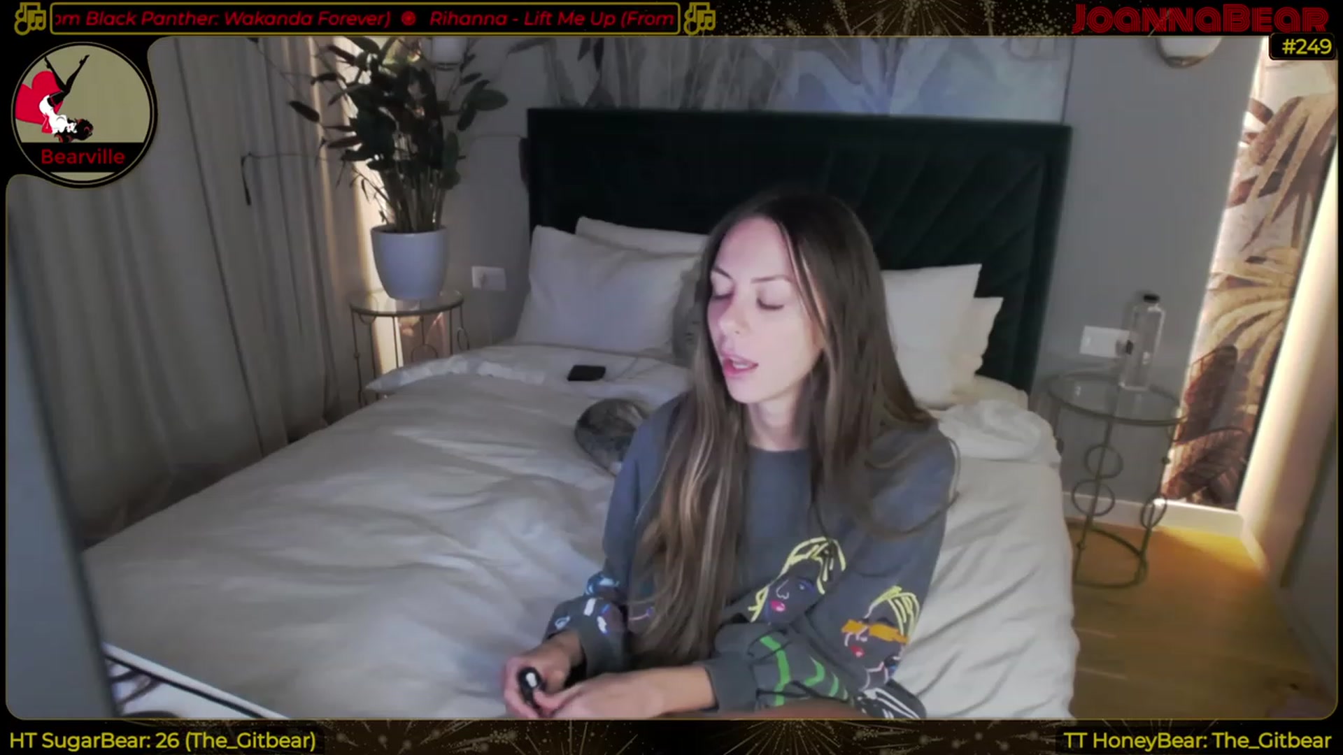 Gallery image thumbnail from JoBearr's myfreecams stream on, 03/23/2023, 24:02 image 8 of 20