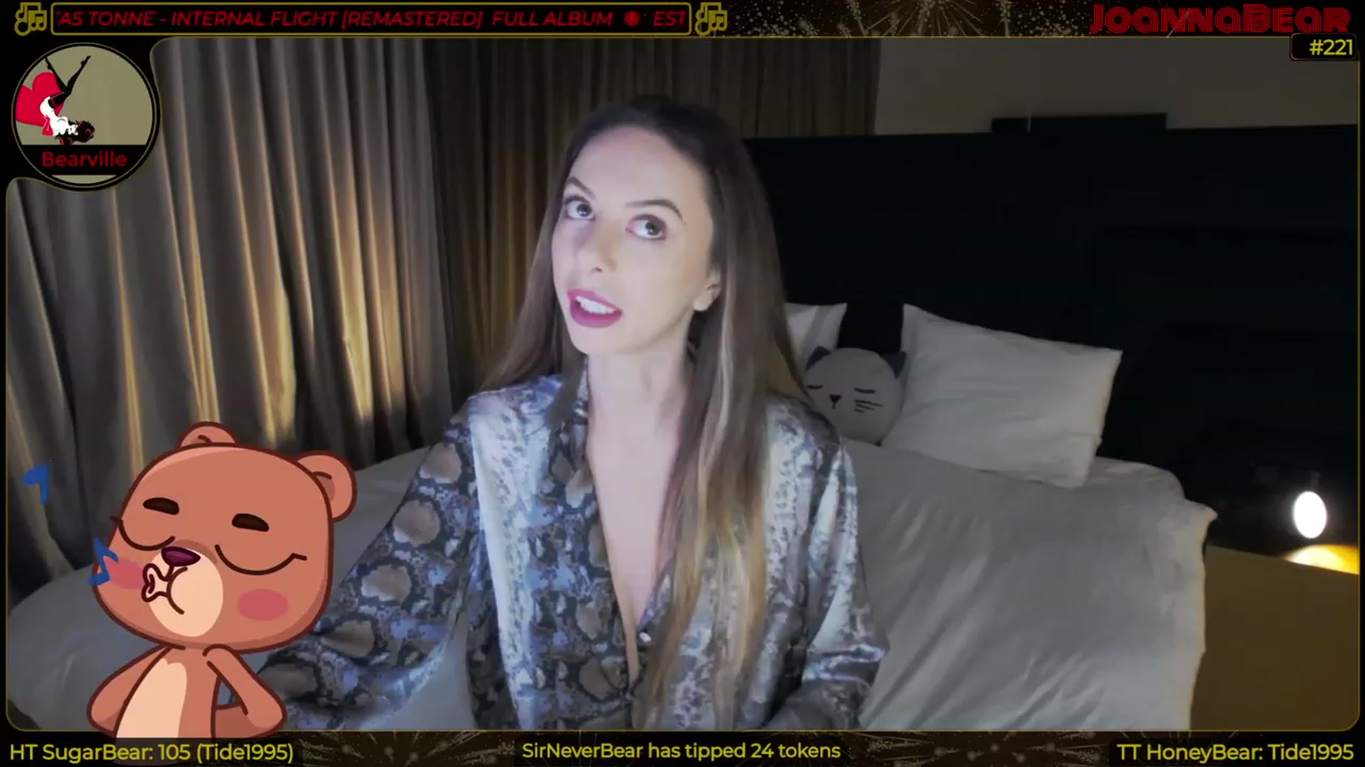 Gallery image thumbnail from JoBearr's myfreecams stream on, 03/27/2023, 01:43 image 12 of 20