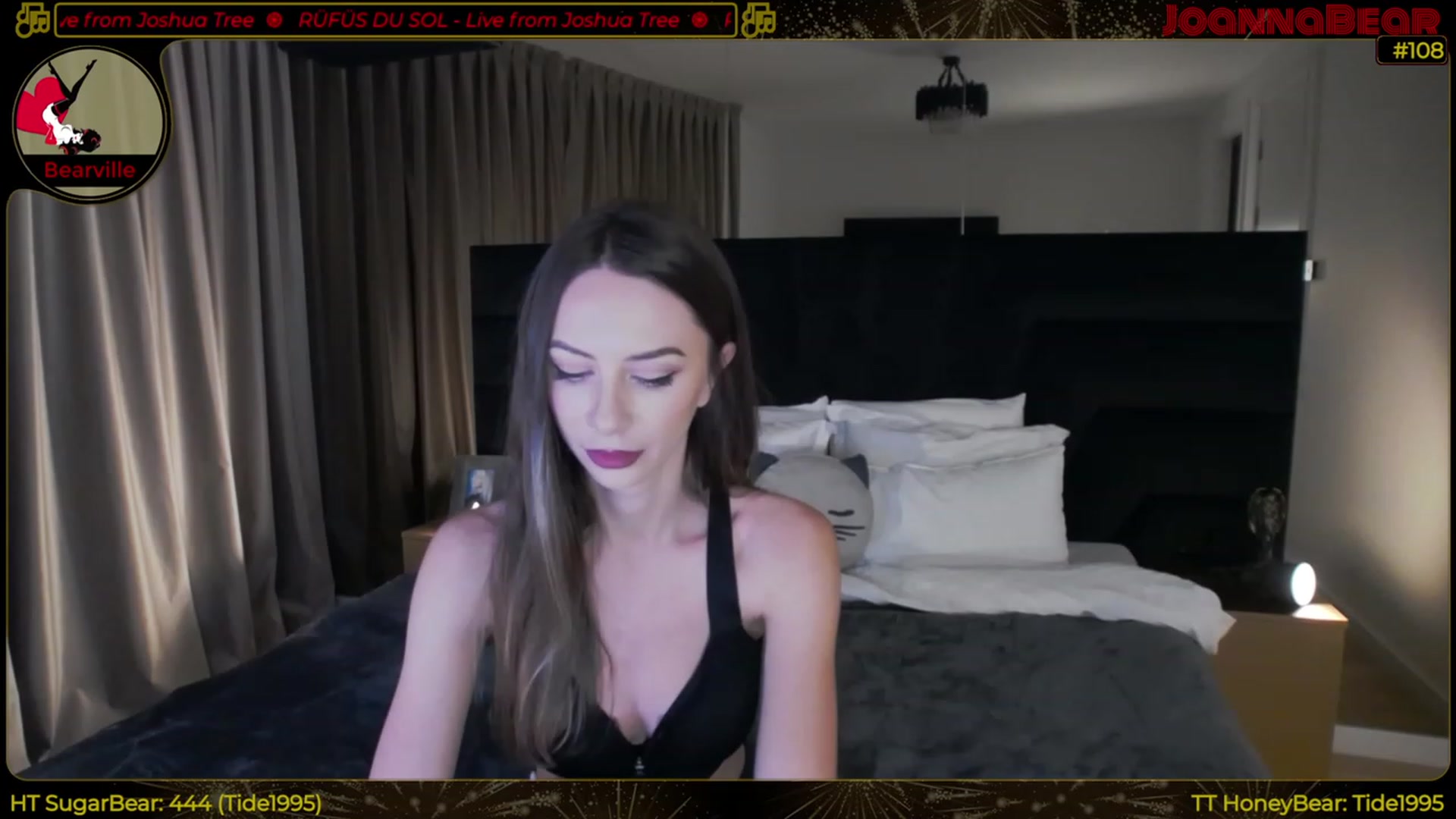 Gallery image thumbnail from JoBearr's myfreecams stream on, 04/26/2023, 01:14 image 17 of 20
