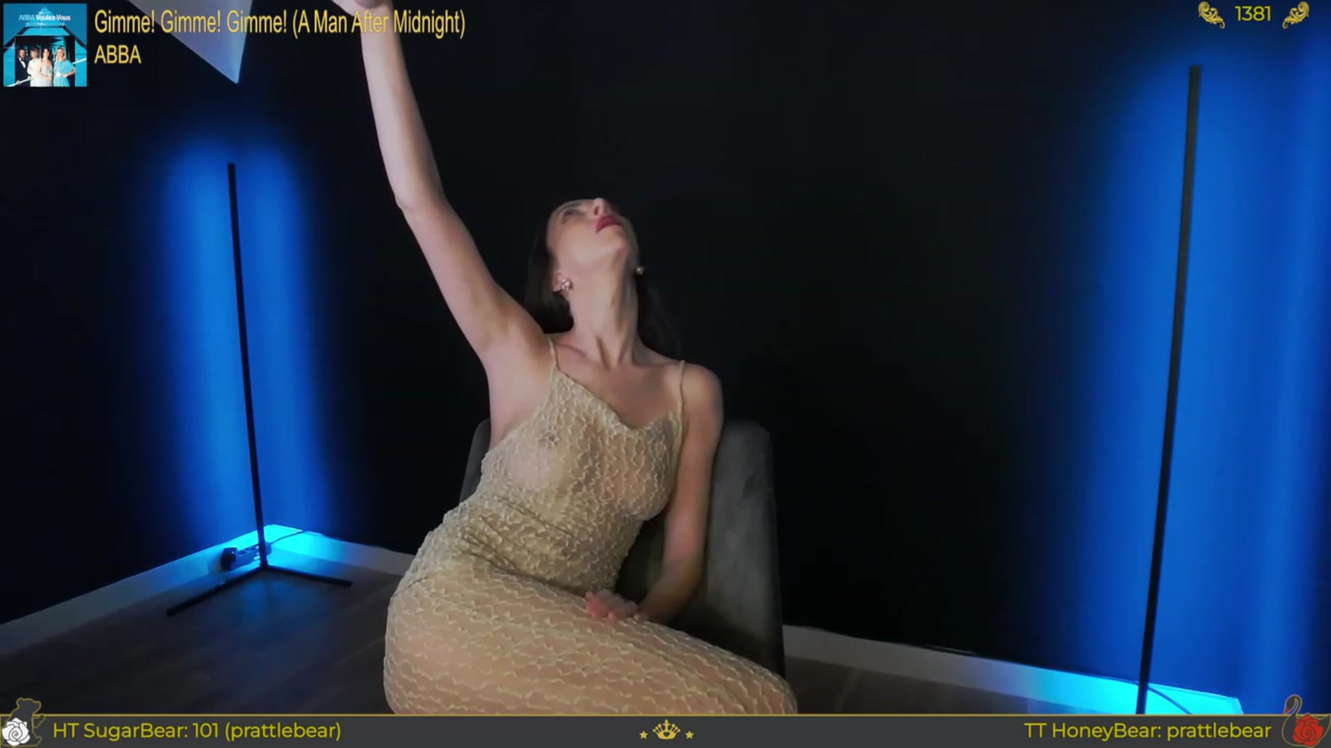 Gallery image thumbnail from JoBearr's myfreecams stream on, 05/06/2023, 01:32 image 10 of 20