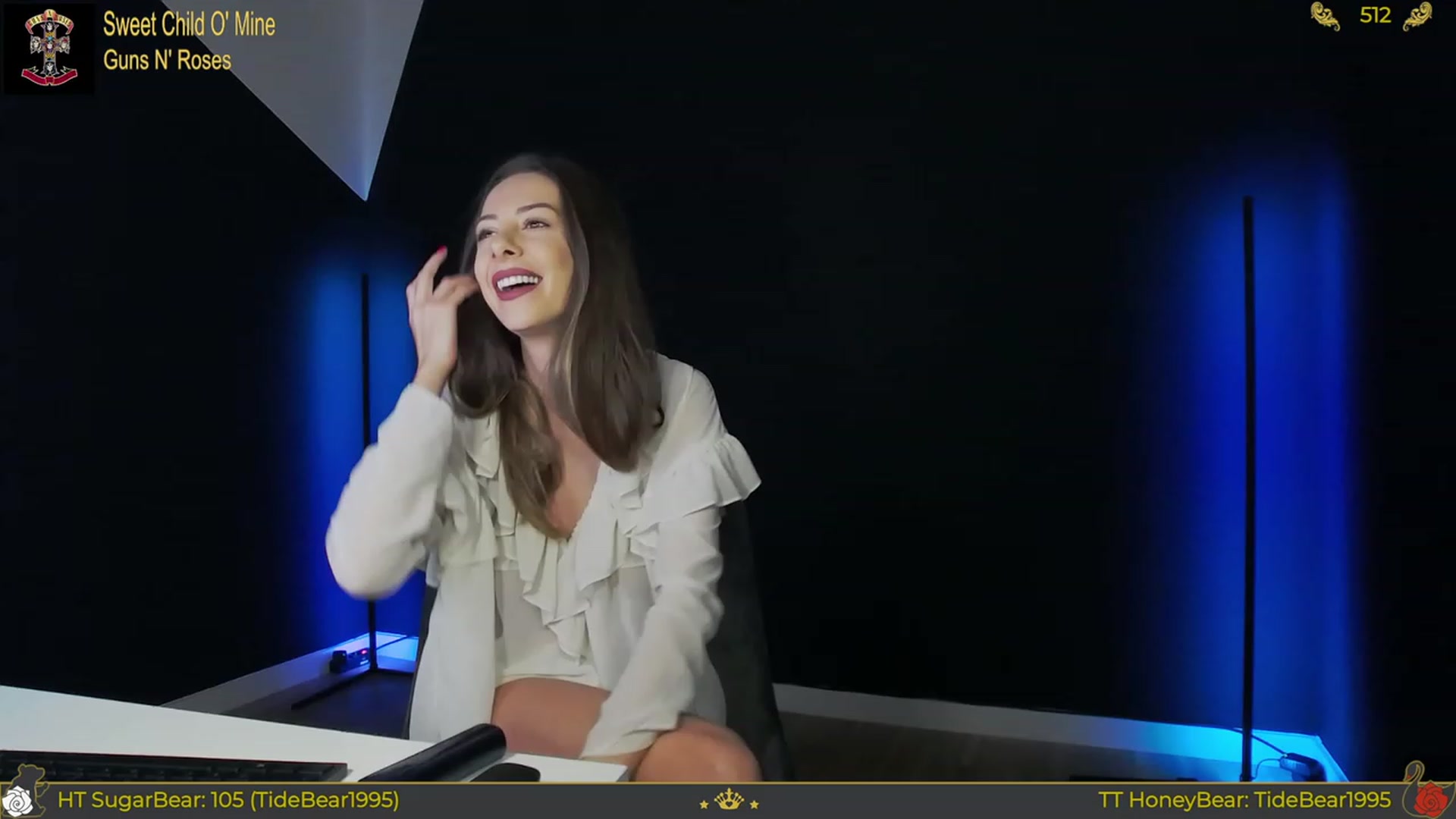 Gallery image thumbnail from JoBearr's myfreecams stream on, 05/29/2023, 24:04 image 1 of 20