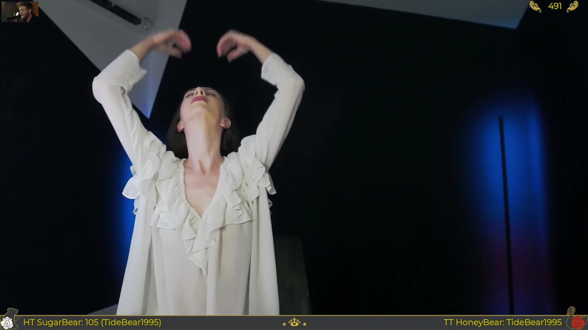 Gallery image thumbnail from JoBearr's myfreecams stream on, 05/29/2023, 24:04 image 13 of 20