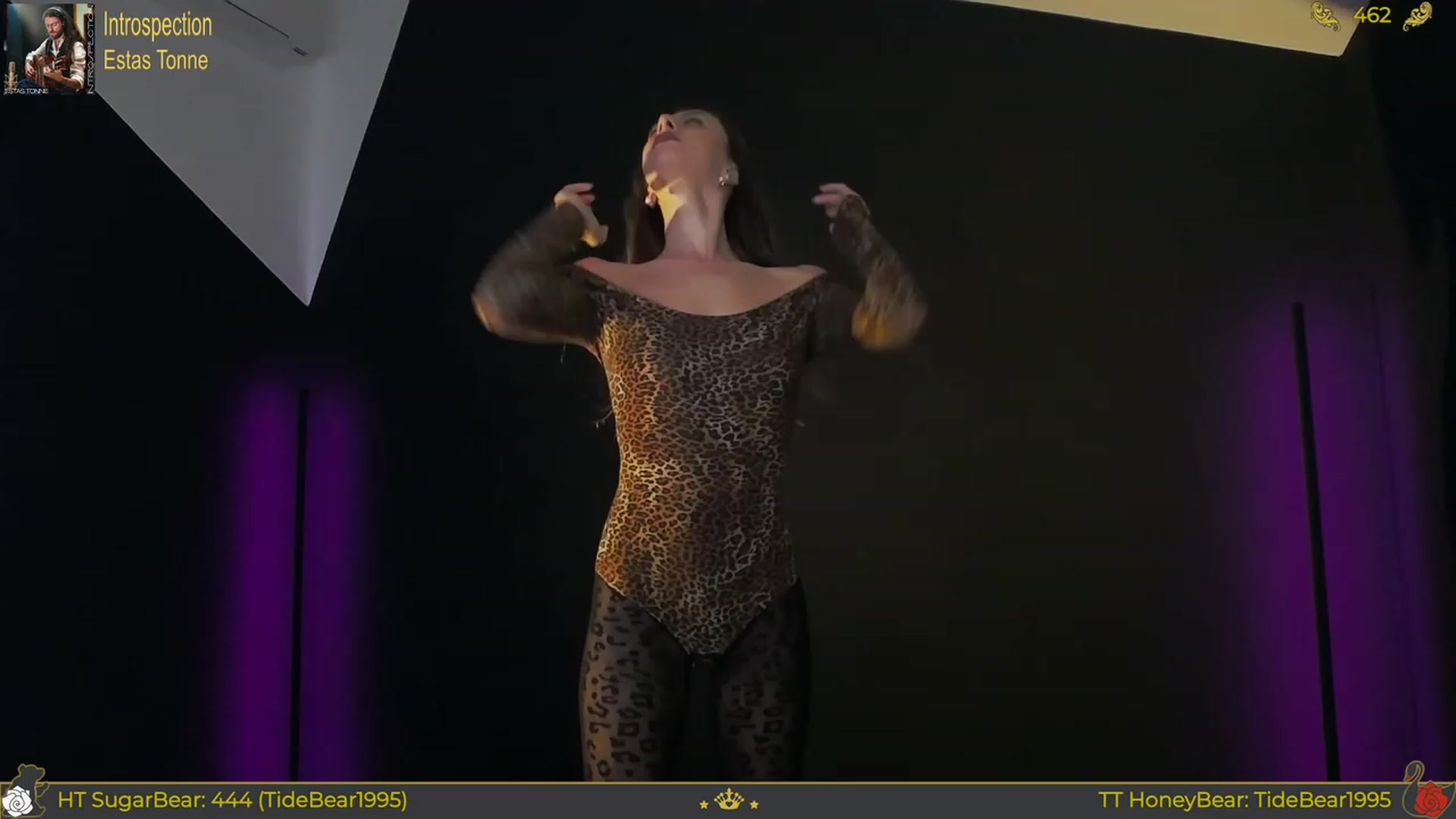 Gallery image thumbnail from JoBearr's myfreecams stream on, 06/01/2023, 01:56 image 2 of 20