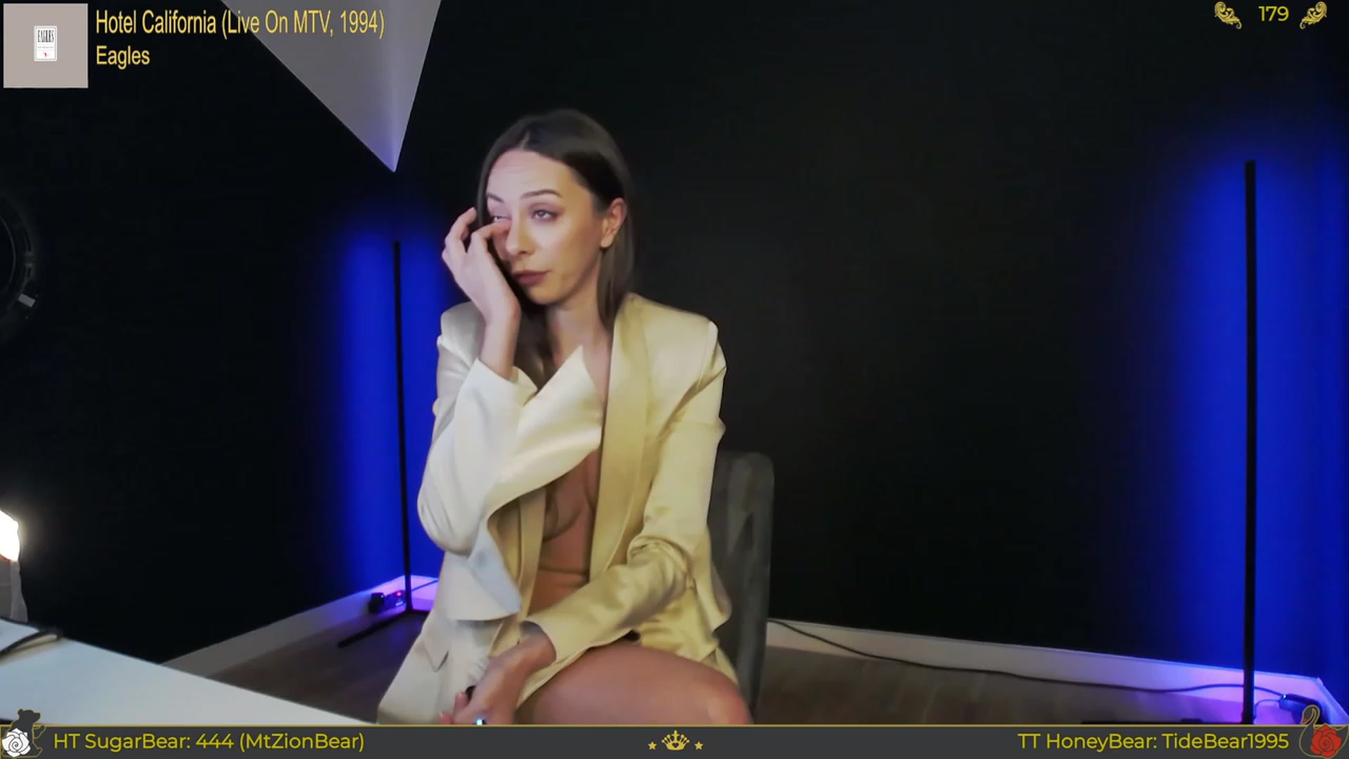 Gallery image thumbnail from JoBearr's myfreecams stream on, 06/15/2023, 01:14 image 19 of 20