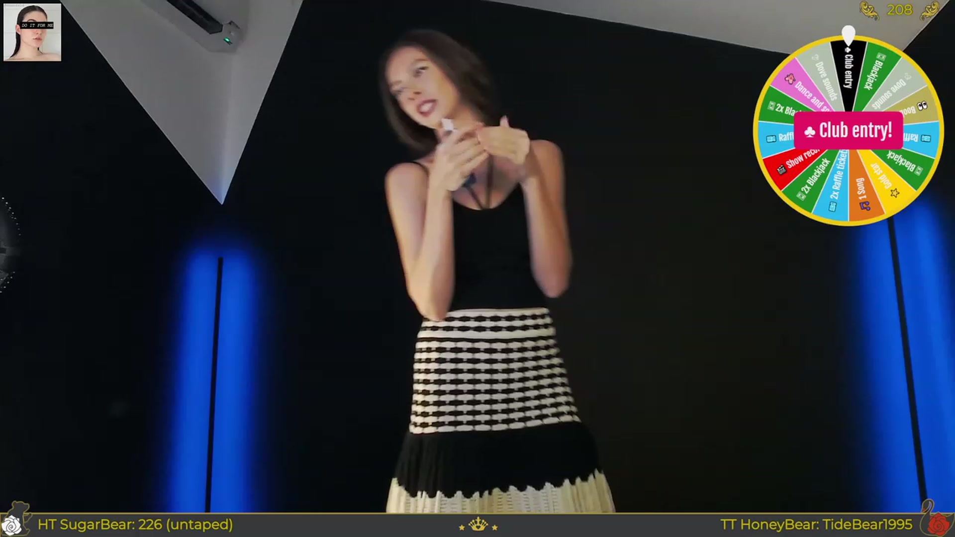 Gallery image thumbnail from JoBearr's myfreecams stream on, 07/02/2023, 20:55 image 10 of 20