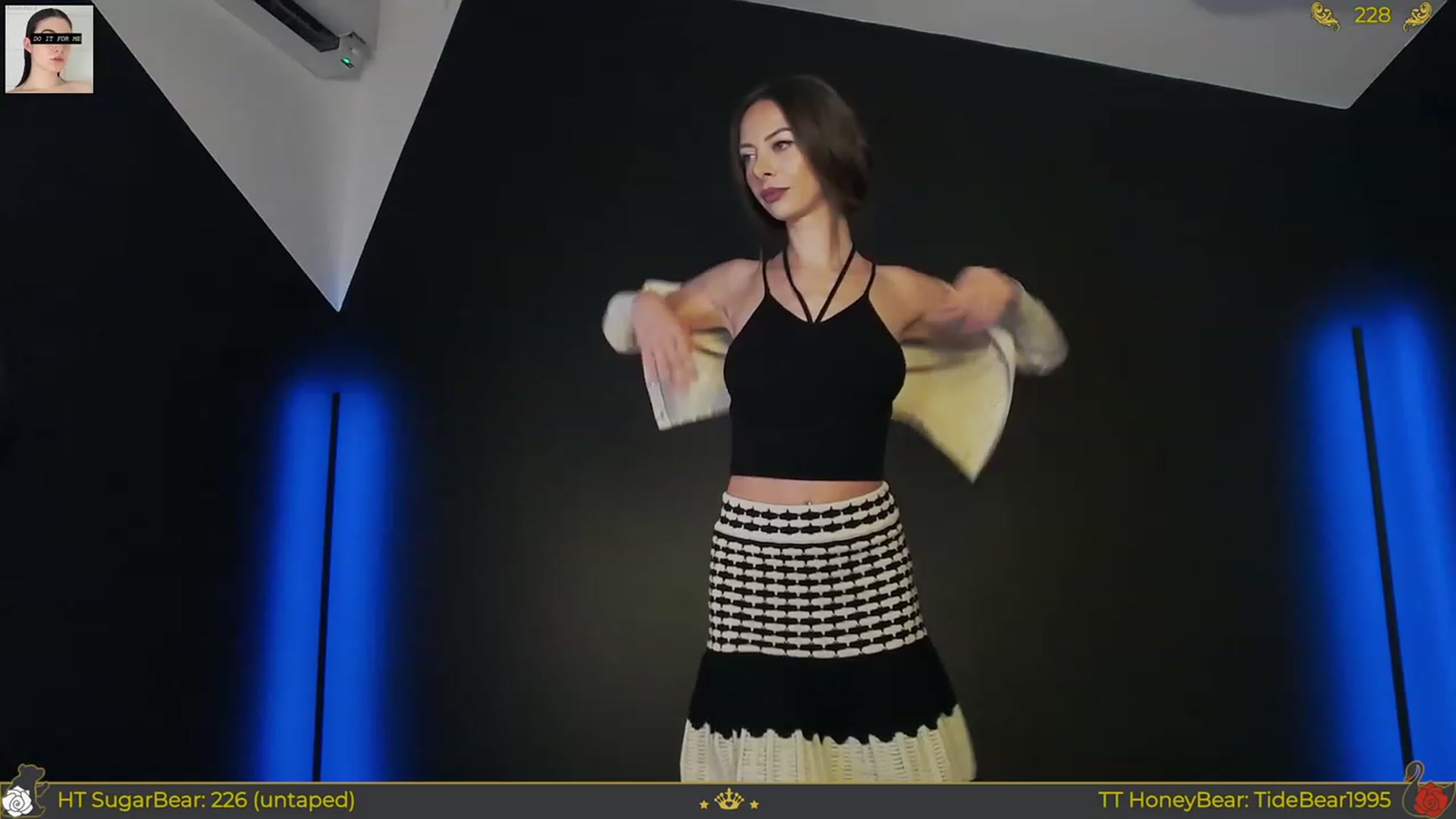 Gallery image thumbnail from JoBearr's myfreecams stream on, 07/02/2023, 20:55 image 7 of 20