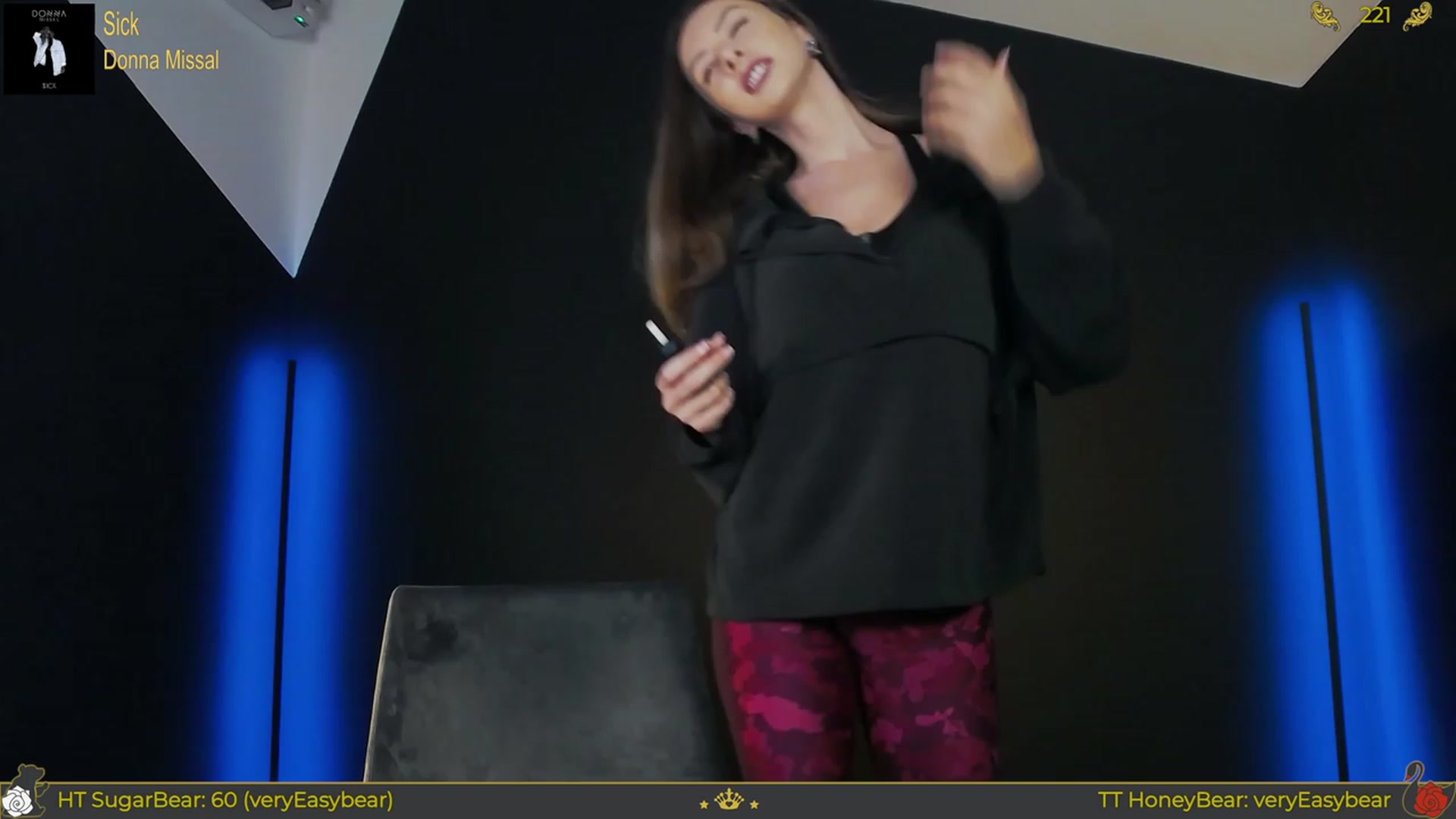 Gallery image thumbnail from JoBearr's myfreecams stream on, 07/04/2023, 23:39 image 2 of 20