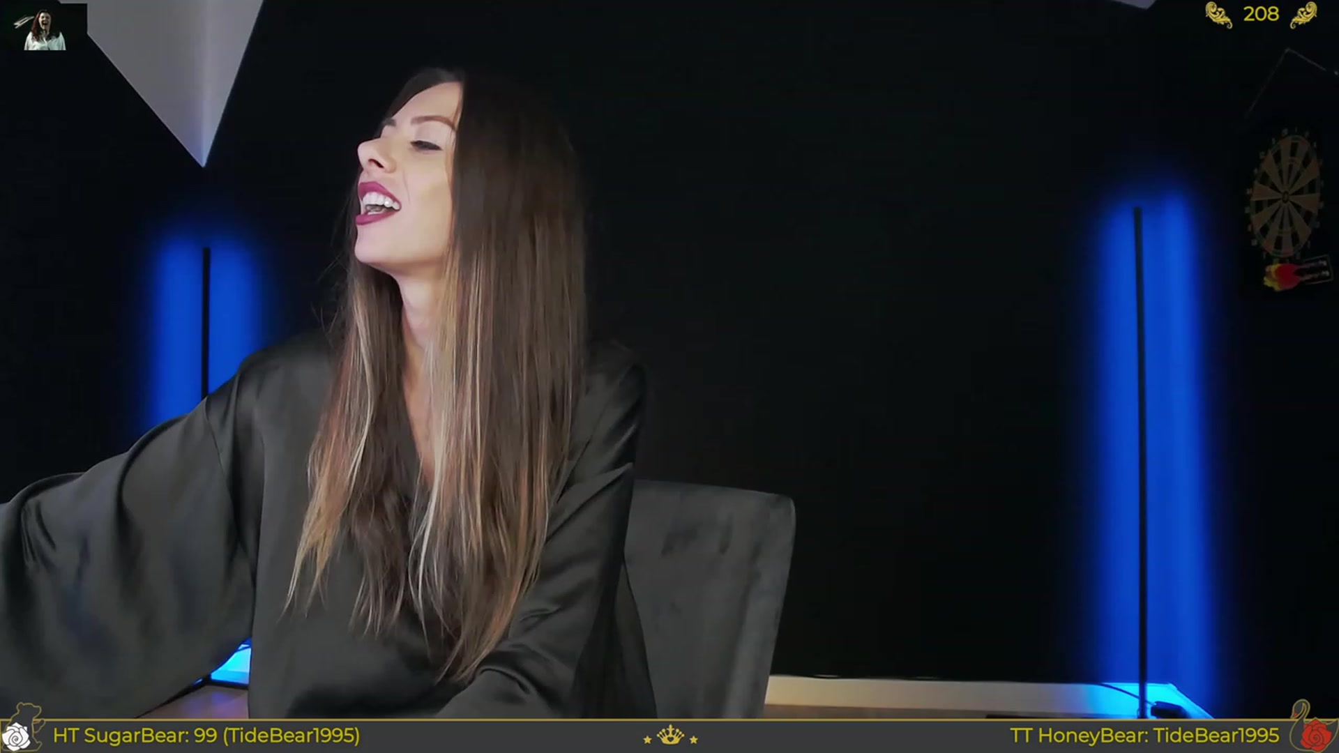 Gallery image thumbnail from JoBearr's myfreecams stream on, 07/16/2023, 21:36 image 17 of 20