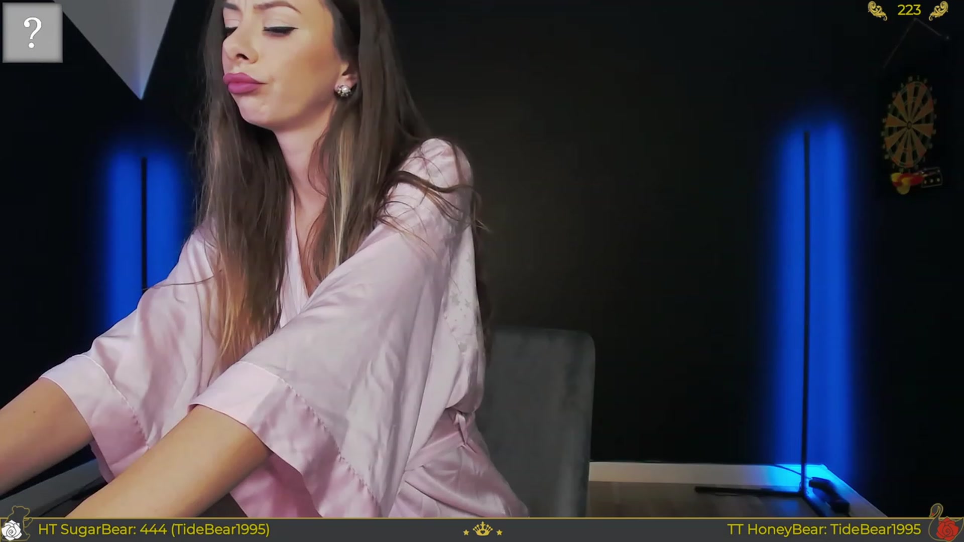 Gallery image thumbnail from JoBearr's myfreecams stream on, 07/19/2023, 23:39 image 8 of 20