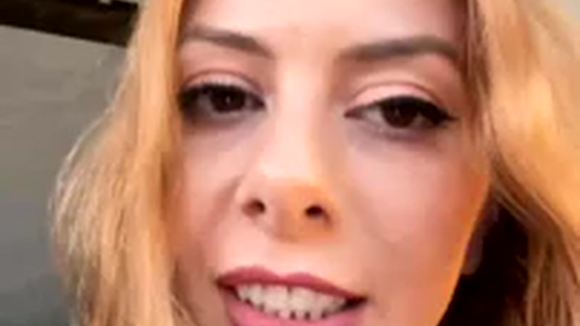 Gallery image thumbnail from JoBearr's myfreecams stream on, 07/23/2023, 18:13 image 2 of 20