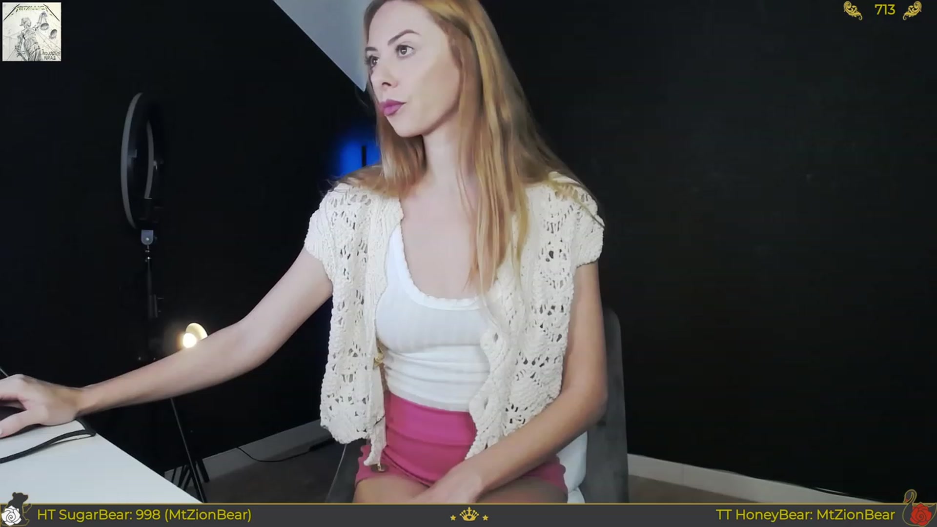 Gallery image thumbnail from JoBearr's myfreecams stream on, 11/15/2023, 24:01 image 18 of 20