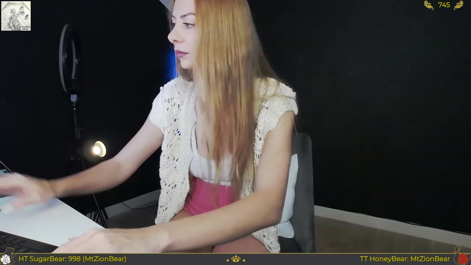 Gallery image thumbnail from JoBearr's myfreecams stream on, 11/15/2023, 24:01 image 3 of 20