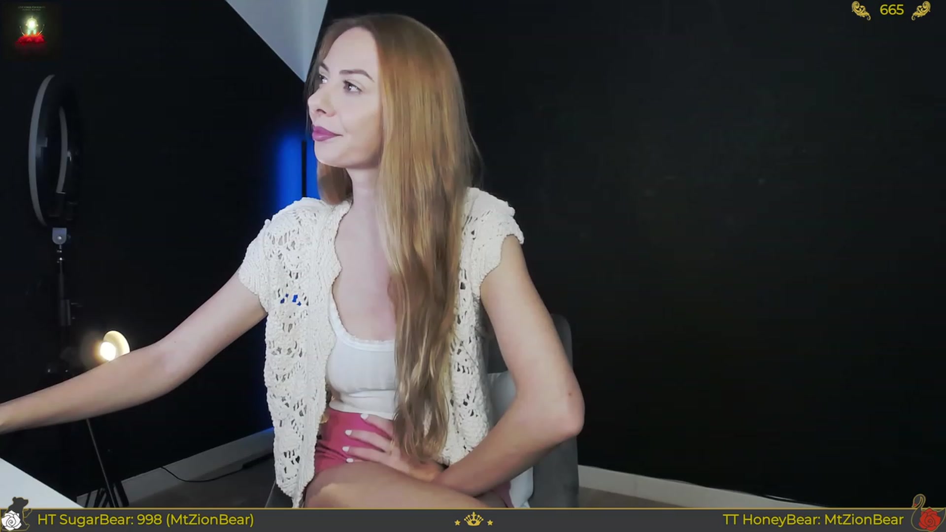 Gallery image thumbnail from JoBearr's myfreecams stream on, 11/15/2023, 24:54 image 3 of 20