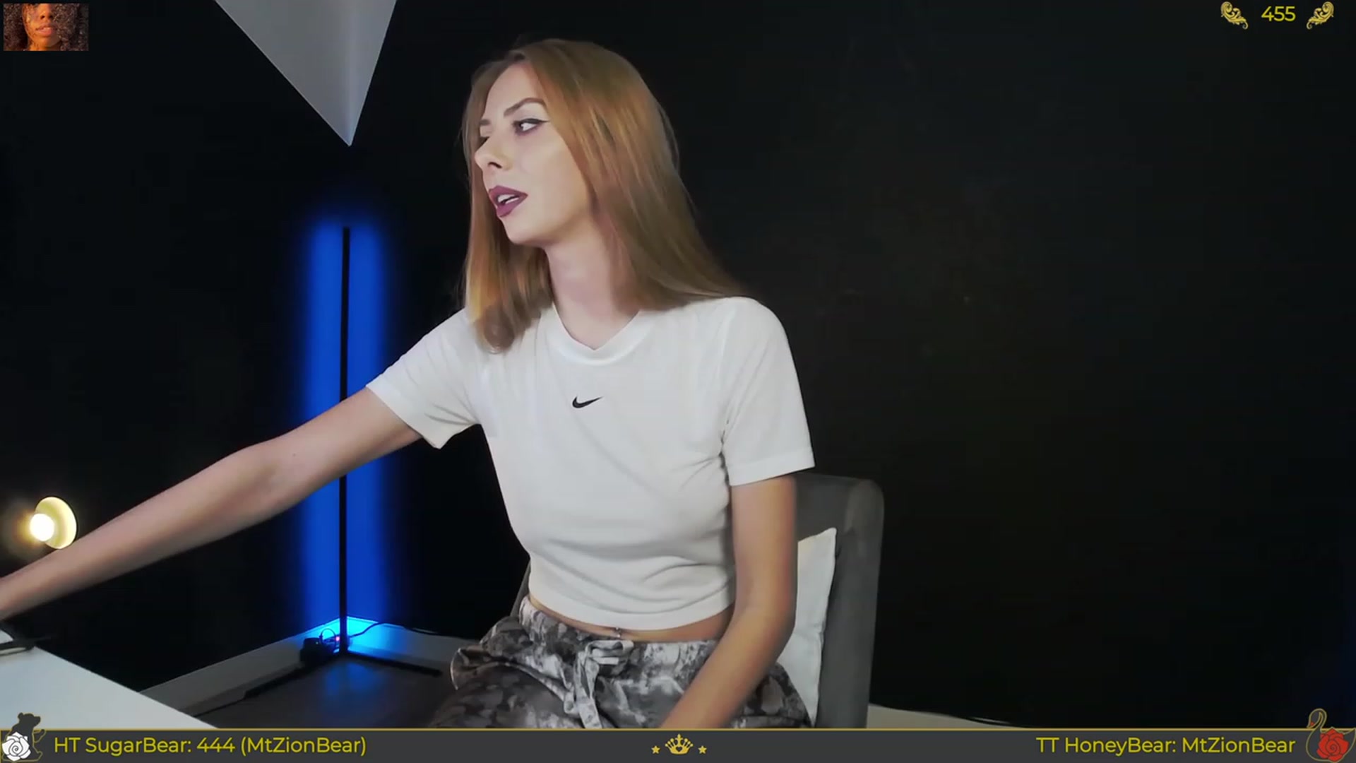 Gallery image thumbnail from JoBearr's myfreecams stream on, 11/19/2023, 23:10 image 20 of 20
