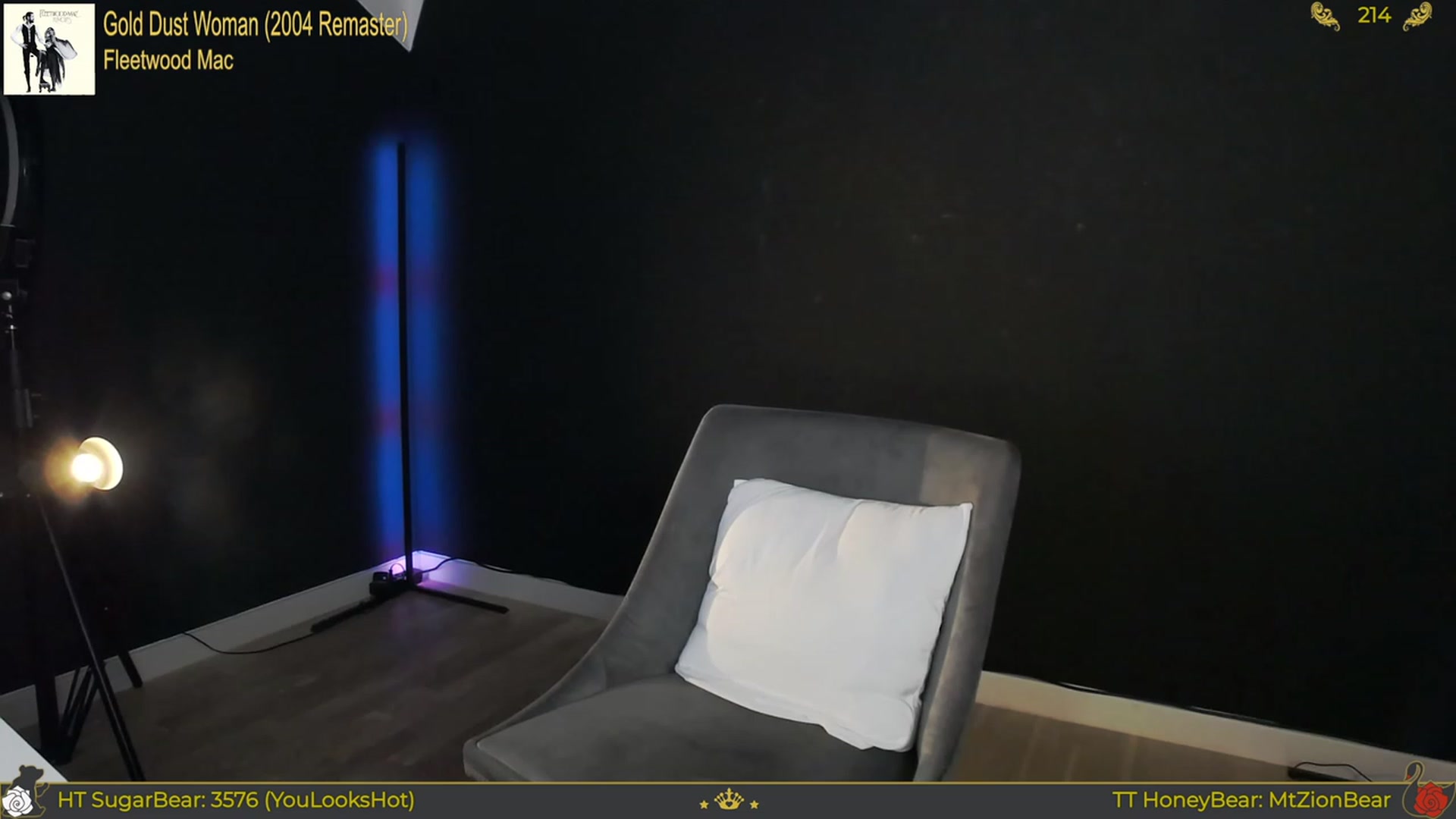 Gallery image thumbnail from JoBearr's myfreecams stream on, 11/27/2023, 01:39 image 19 of 20