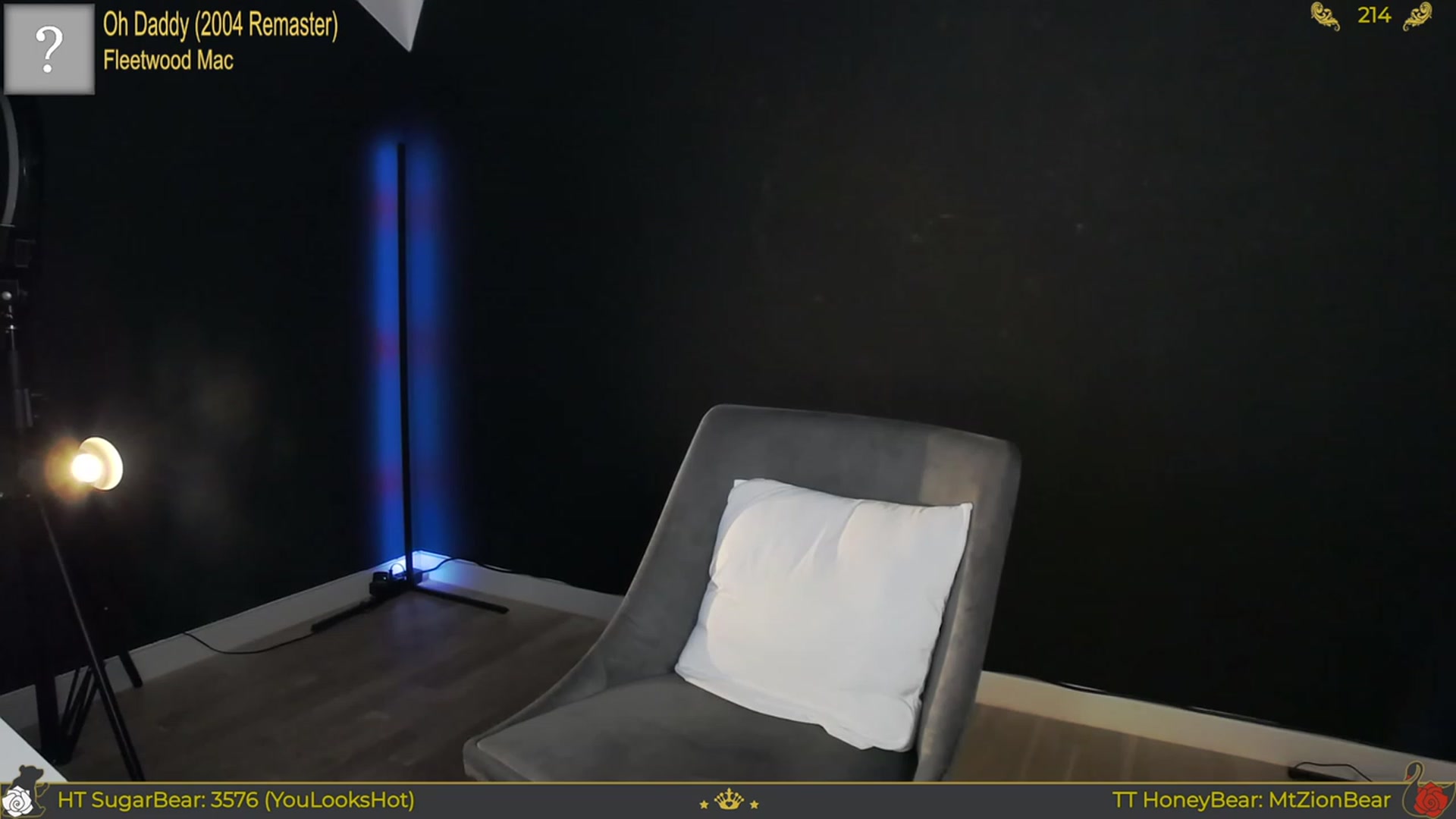 Gallery image thumbnail from JoBearr's myfreecams stream on, 11/27/2023, 01:39 image 18 of 20
