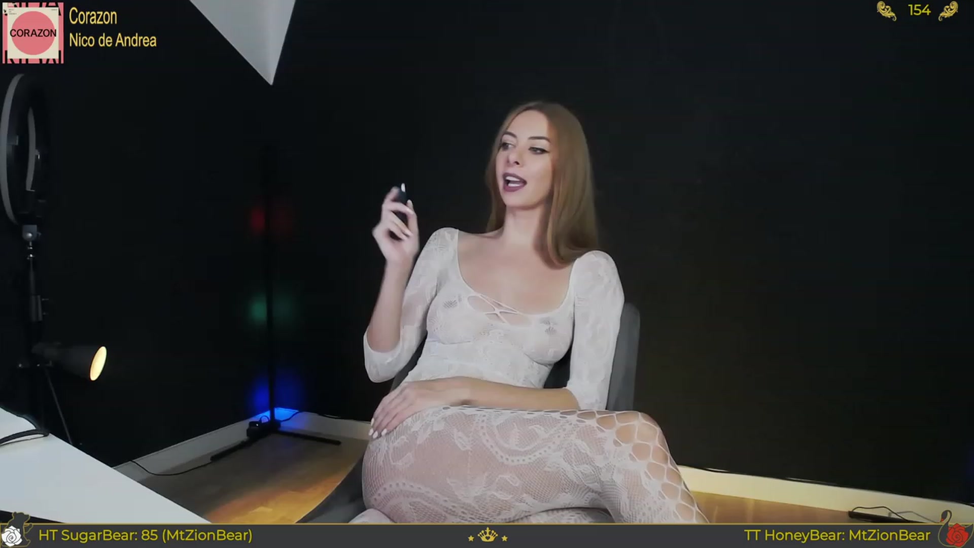 Gallery image thumbnail from JoBearr's myfreecams stream on, 11/29/2023, 23:32 image 6 of 20