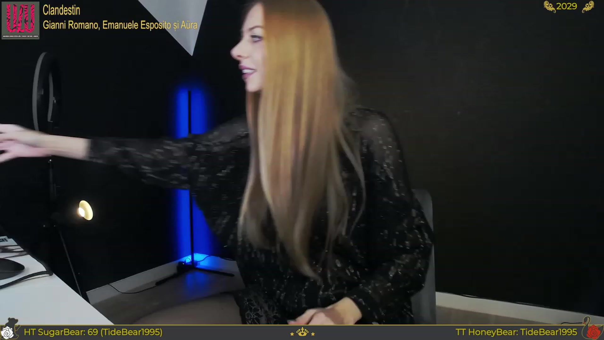 Gallery image thumbnail from JoBearr's myfreecams stream on, 12/03/2023, 23:08 image 3 of 20