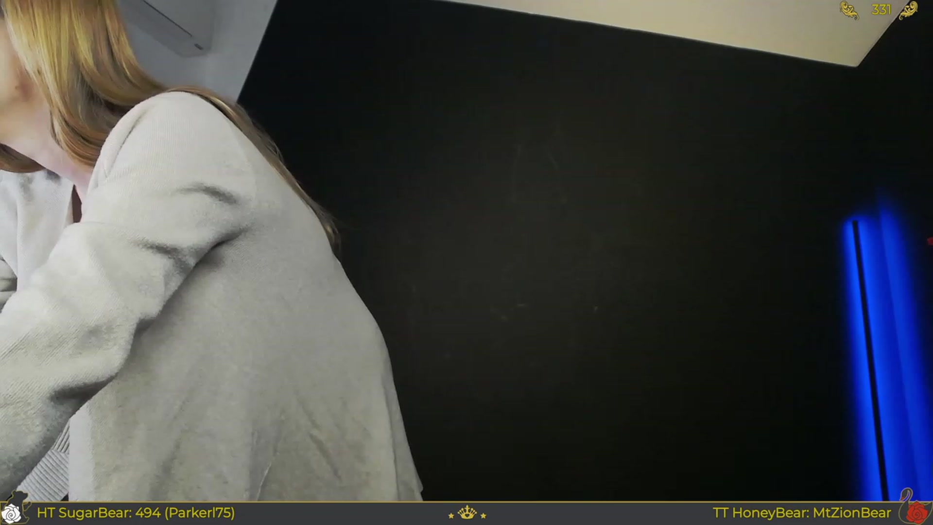 Gallery image thumbnail from JoBearr's myfreecams stream on, 12/13/2023, 01:54 image 17 of 20