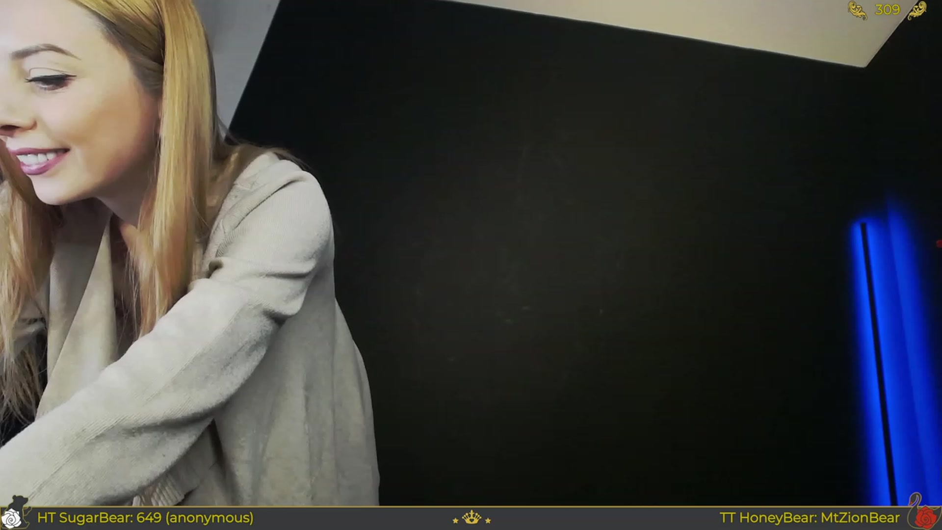 Gallery image thumbnail from JoBearr's myfreecams stream on, 12/13/2023, 01:54 image 19 of 20
