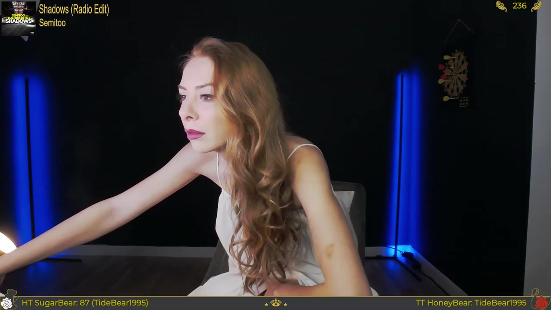 Gallery image thumbnail from JoBearr's myfreecams stream on, 12/16/2023, 23:44 image 4 of 20