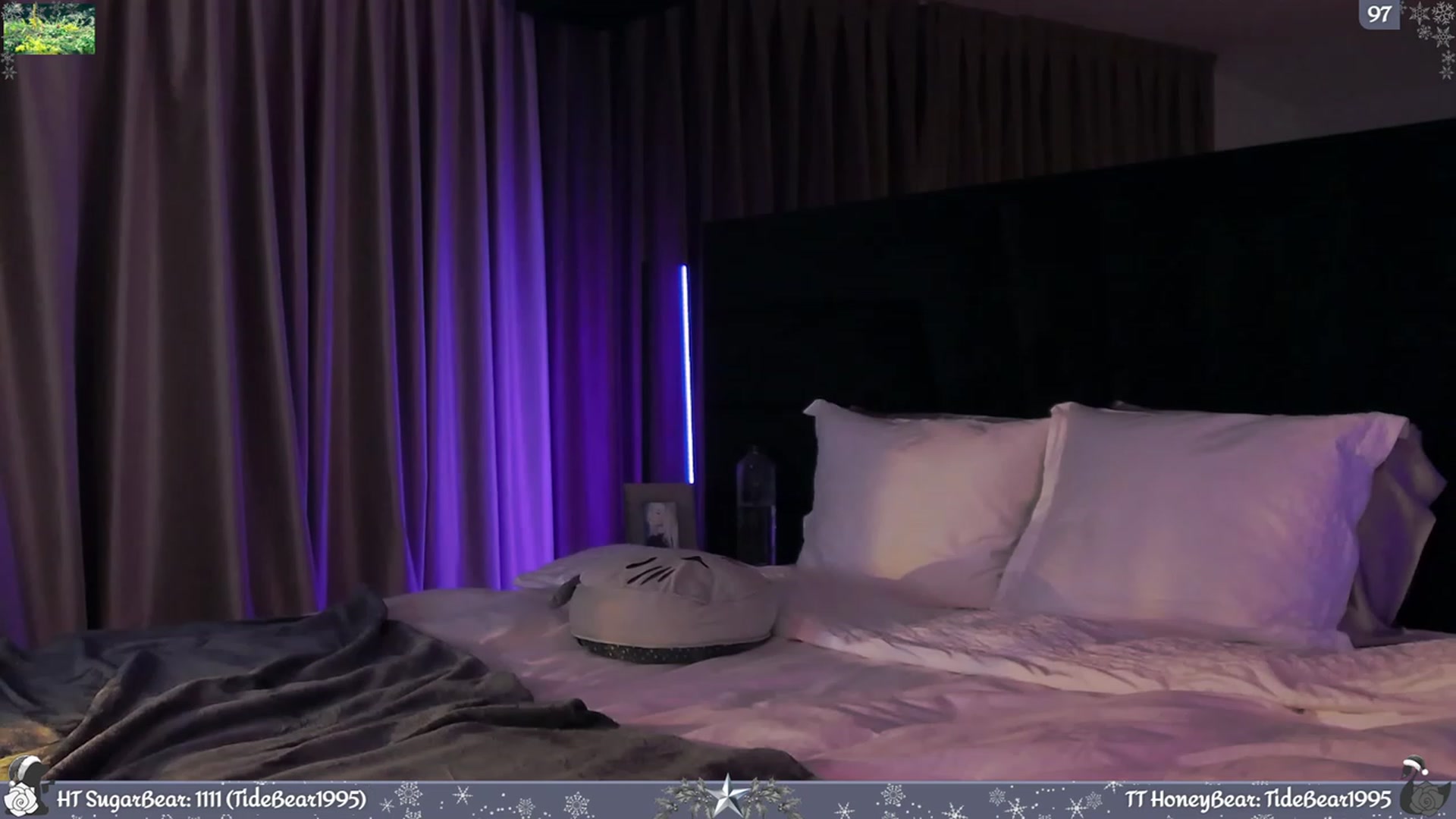 Gallery image thumbnail from JoBearr's myfreecams stream on, 01/25/2024, 03:44 image 13 of 20