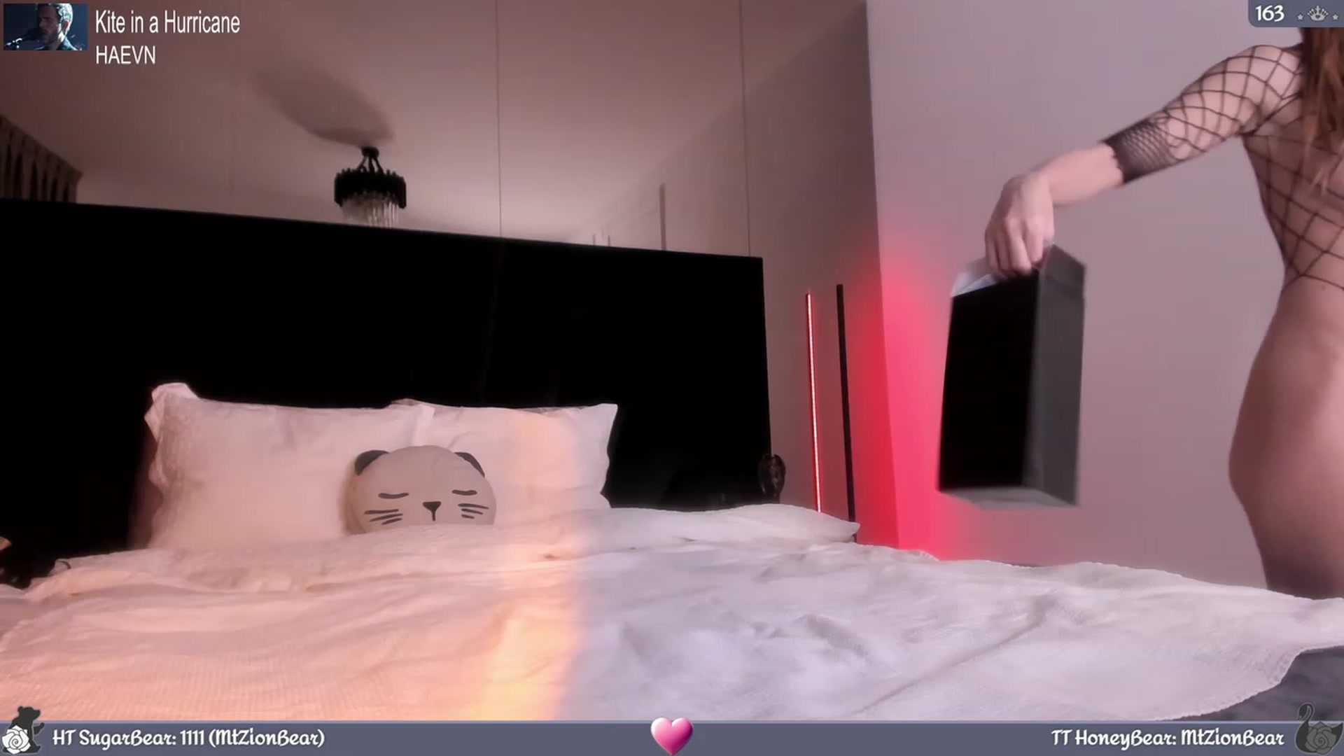Gallery image thumbnail from JoBearr's myfreecams stream on, 02/27/2024, 04:01 image 1 of 20
