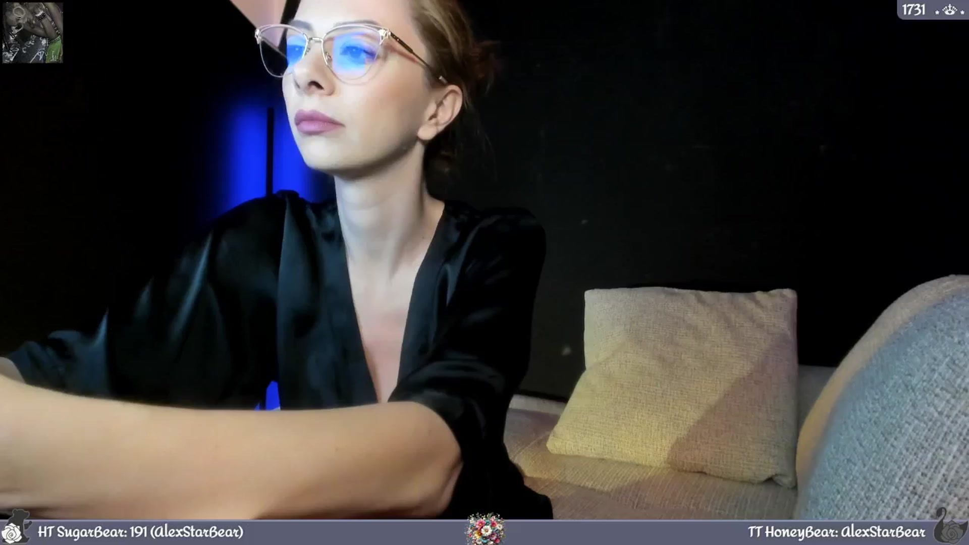 Gallery image thumbnail from JoBearr's myfreecams stream on, 05/16/2024, 24:02 image 10 of 20