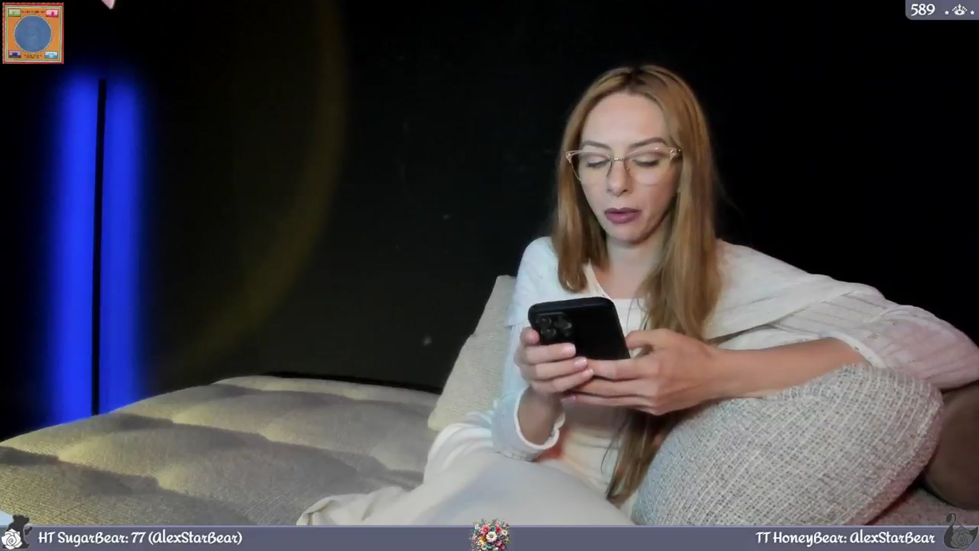 Gallery image thumbnail from JoBearr's myfreecams stream on, 05/19/2024, 23:54 image 7 of 20