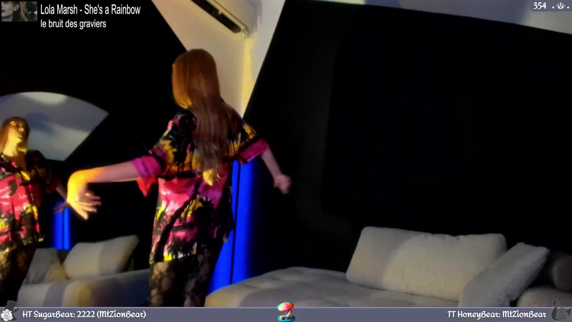 Gallery image thumbnail from JoBearr's myfreecams stream on, 06/09/2024, 24:04 image 16 of 20