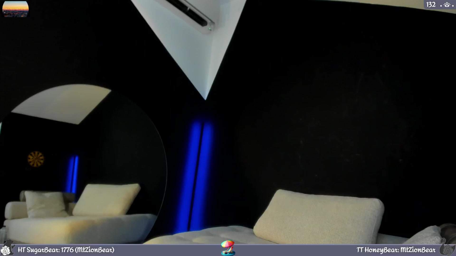 Gallery image thumbnail from JoBearr's myfreecams stream on, 06/27/2024, 01:42 image 9 of 20
