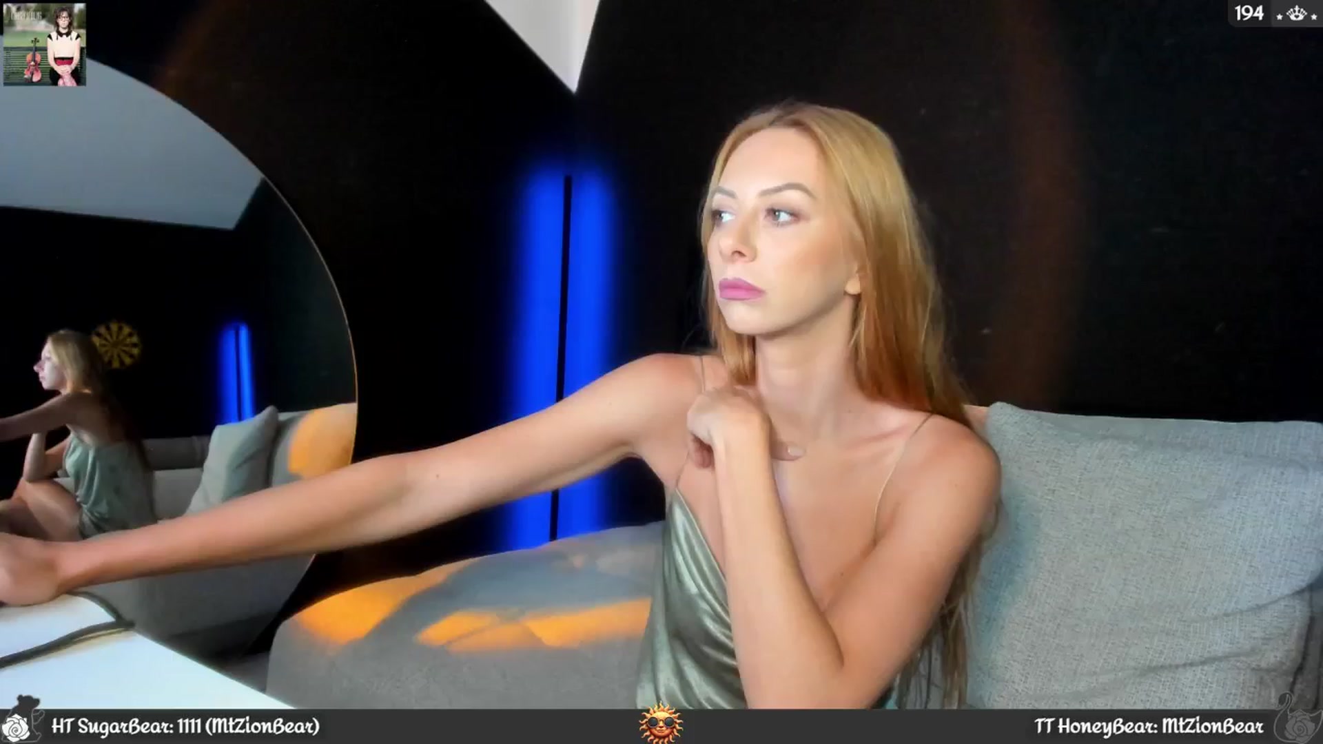 Gallery image thumbnail from JoBearr's myfreecams stream on, 08/14/2024, 04:11 image 5 of 20