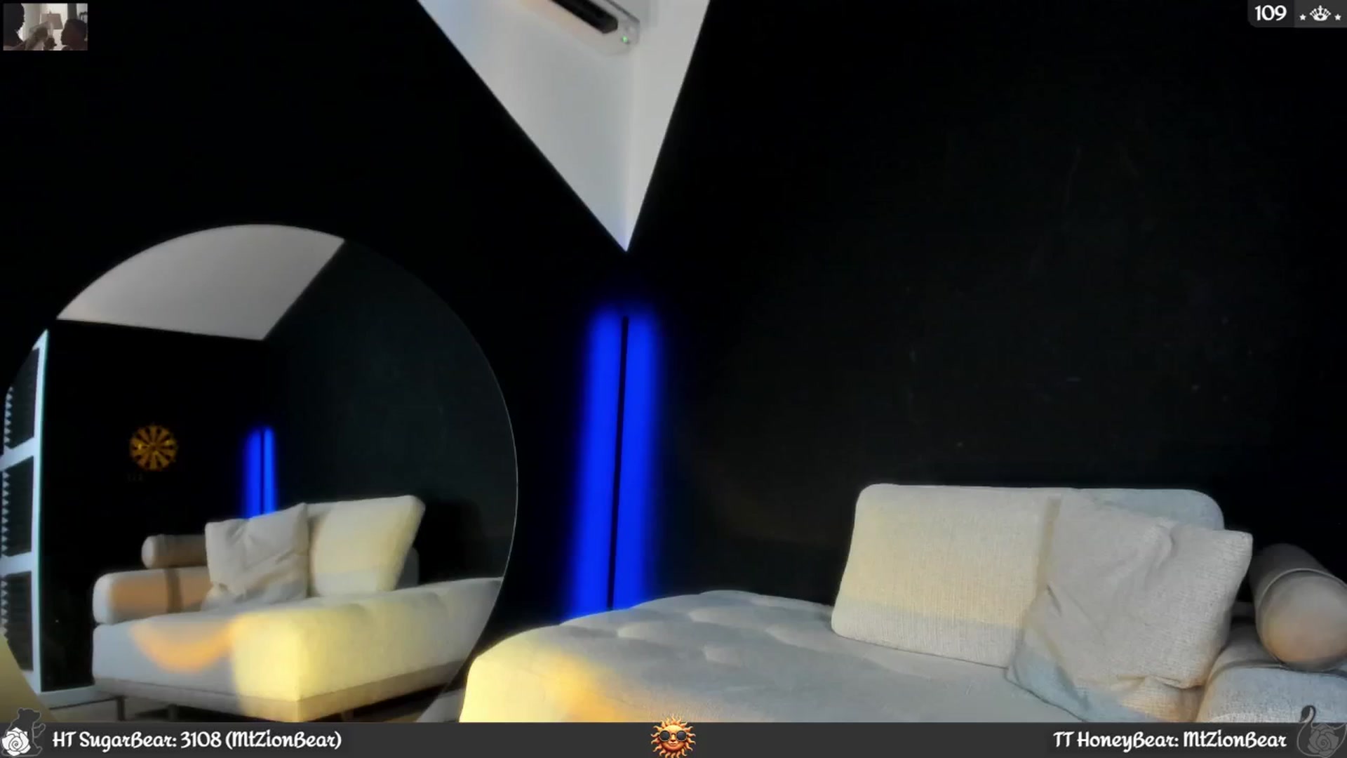 Gallery image thumbnail from JoBearr's myfreecams stream on, 08/29/2024, 24:35 image 16 of 20