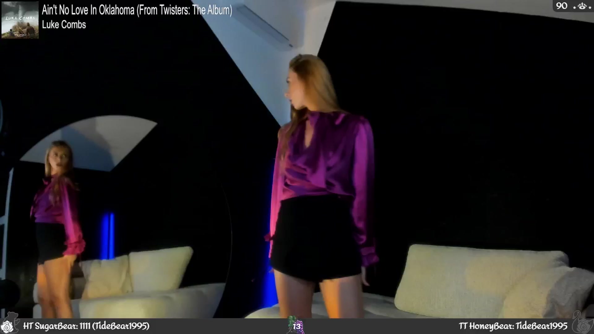 Gallery image thumbnail from JoBearr's myfreecams stream on, 09/21/2024, 01:15 image 12 of 20