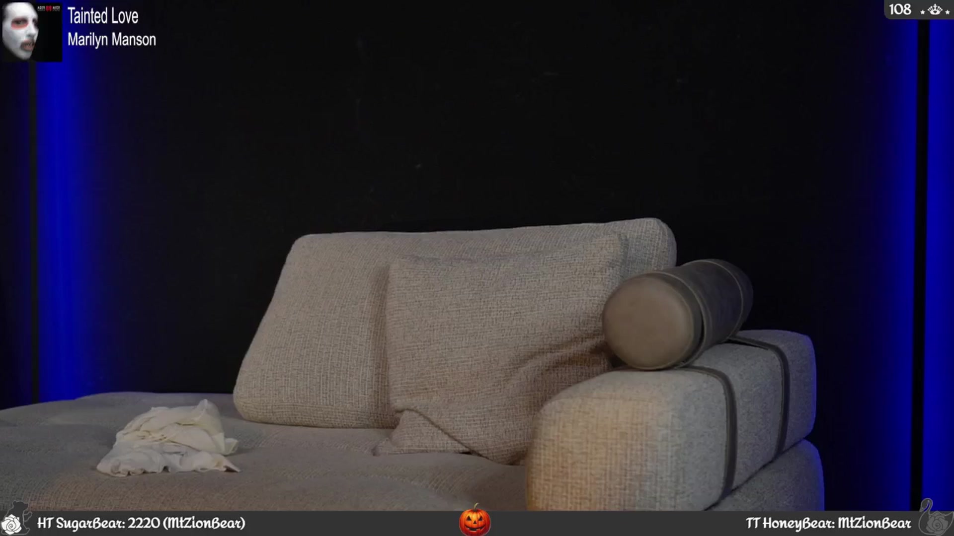 Gallery image thumbnail from JoBearr's myfreecams stream on, 10/17/2024, 01:47 image 14 of 20