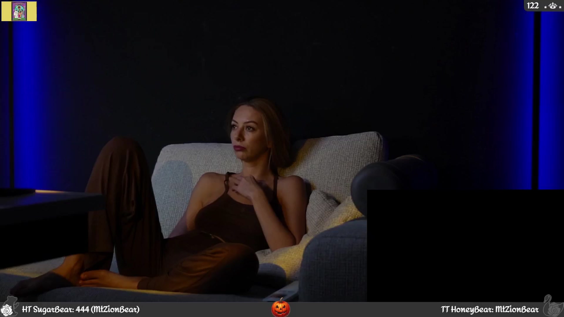 Gallery image thumbnail from JoBearr's myfreecams stream on, 10/19/2024, 01:21 image 16 of 20