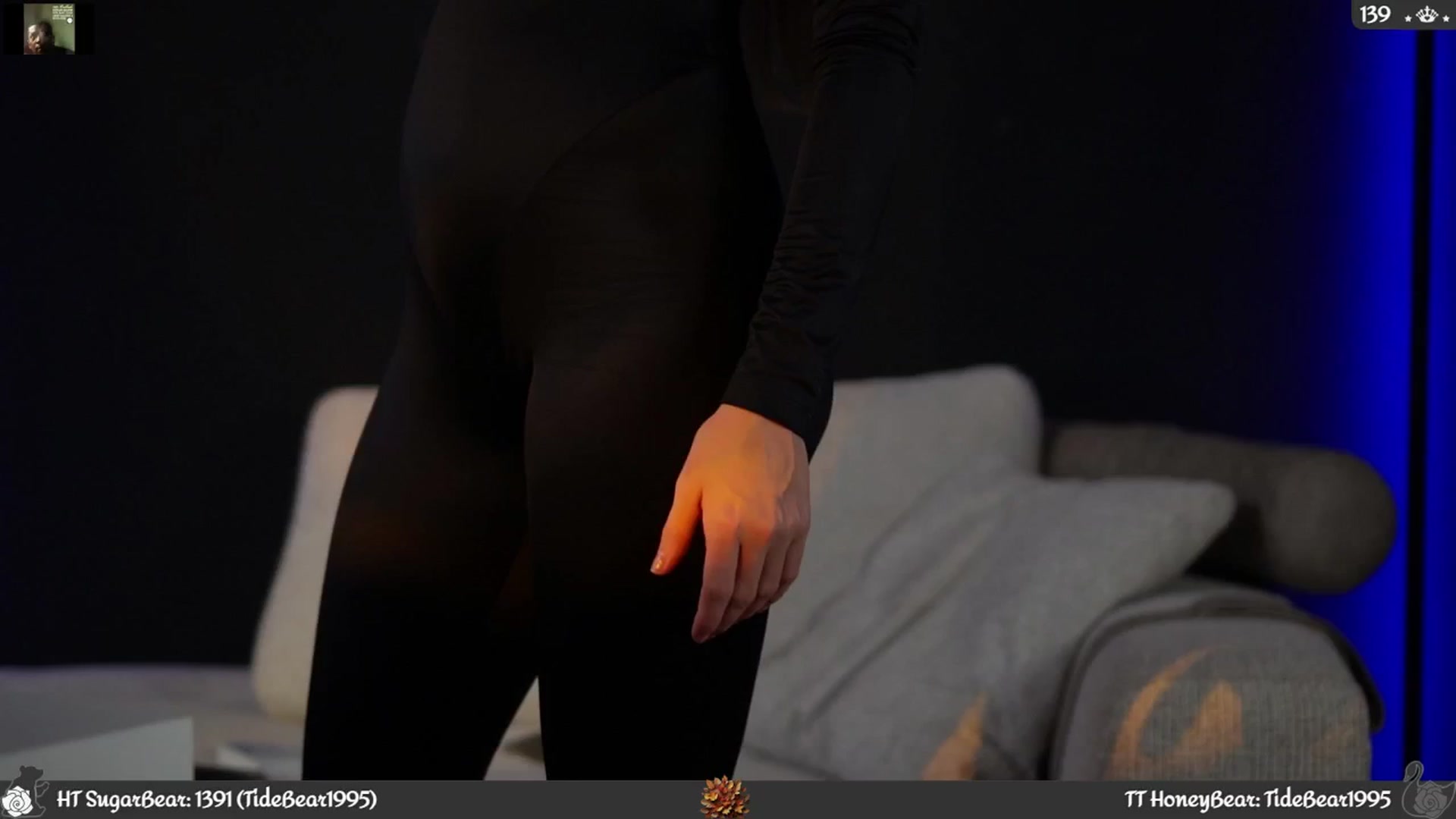Gallery image thumbnail from JoBearr's myfreecams stream on, 11/24/2024, 02:14 image 14 of 20