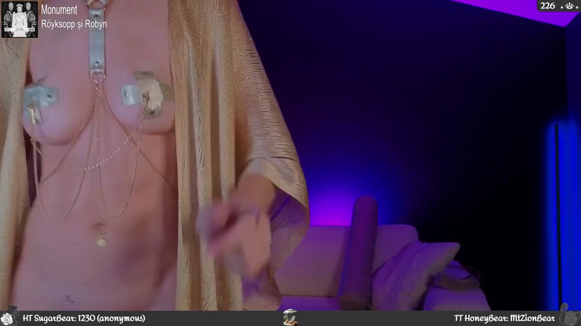 Gallery image thumbnail from JoBearr's myfreecams stream on, 06/29/2025, 22:56 image 15 of 20