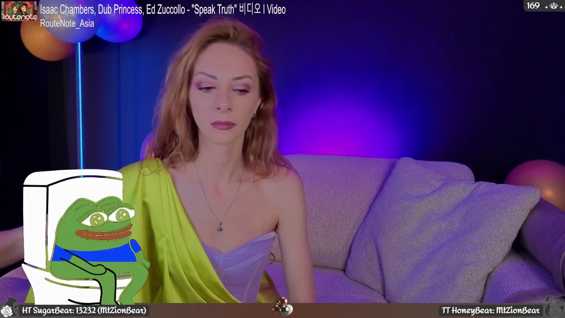 Gallery image thumbnail from JoBearr's myfreecams stream on, 07/26/2025, 22:28 image 3 of 20