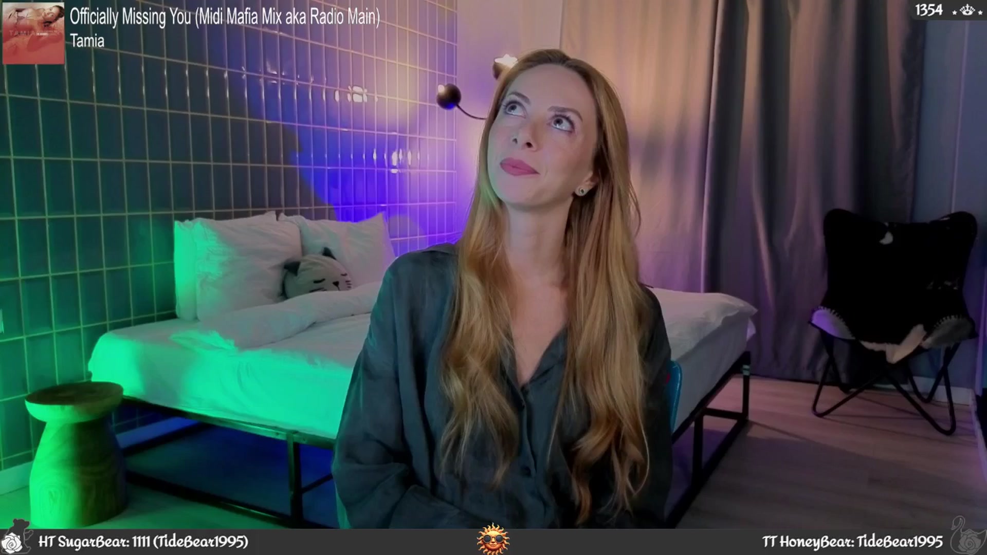 Gallery image thumbnail from JoBearr's myfreecams stream on, 08/10/2025, 22:11 image 7 of 20