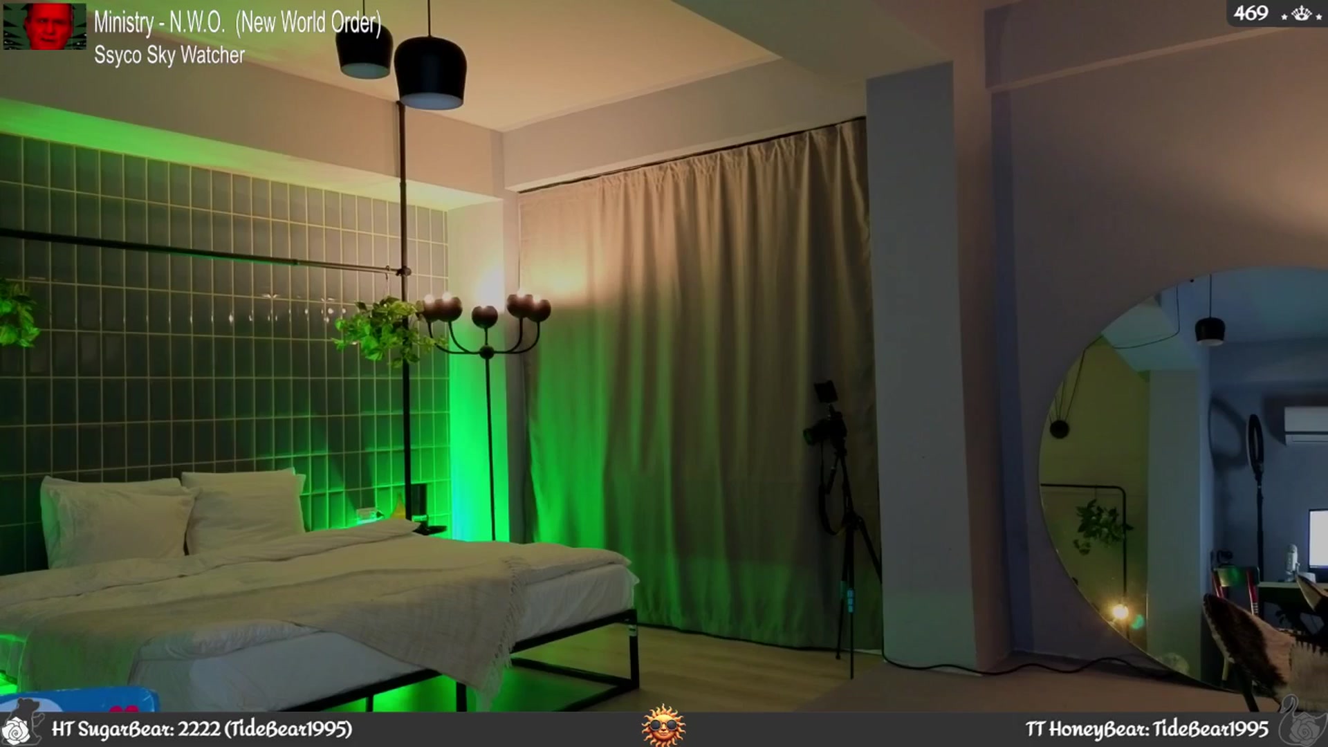 Gallery image thumbnail from JoBearr's myfreecams stream on, 08/31/2025, 03:12 image 13 of 20