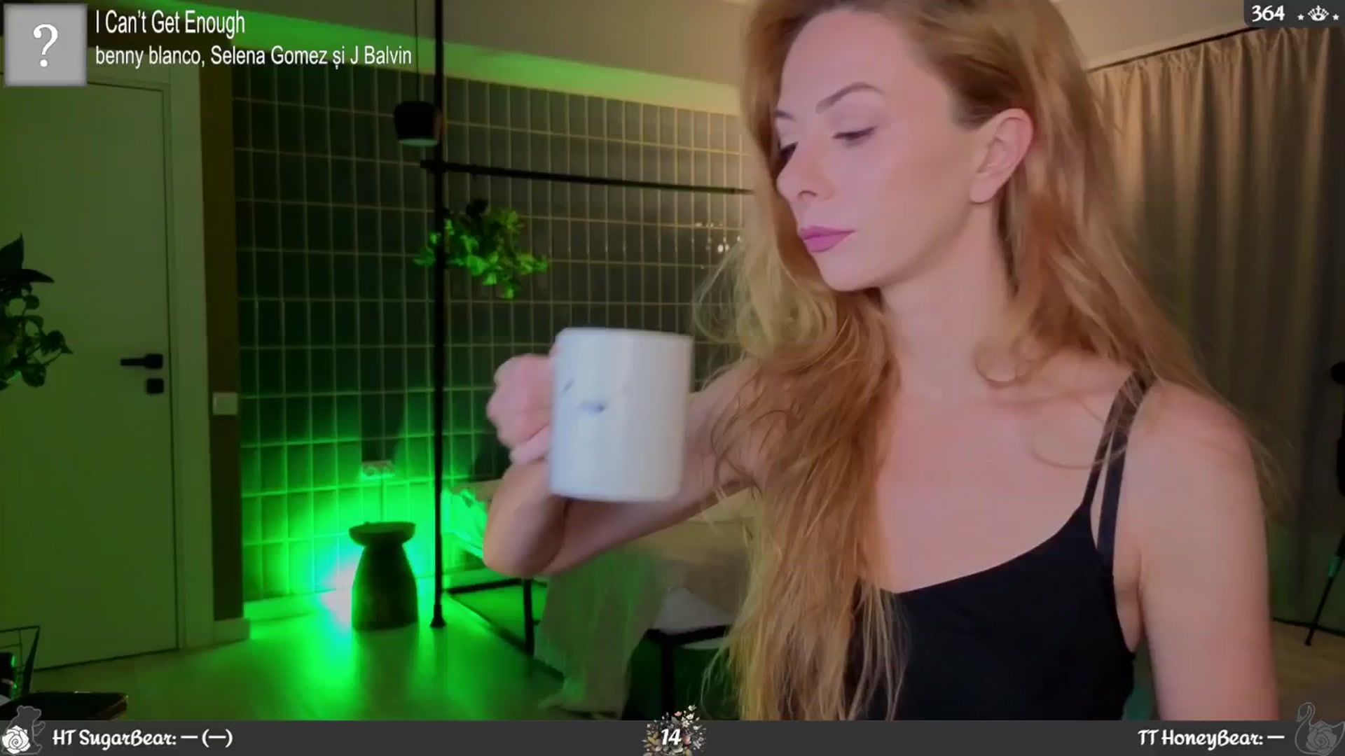Gallery image thumbnail from JoBearr's myfreecams stream on, 09/21/2025, 24:44 image 1 of 20